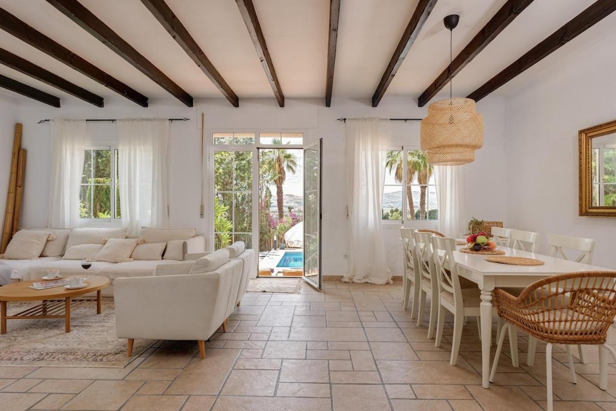 Leones Villa Malaga