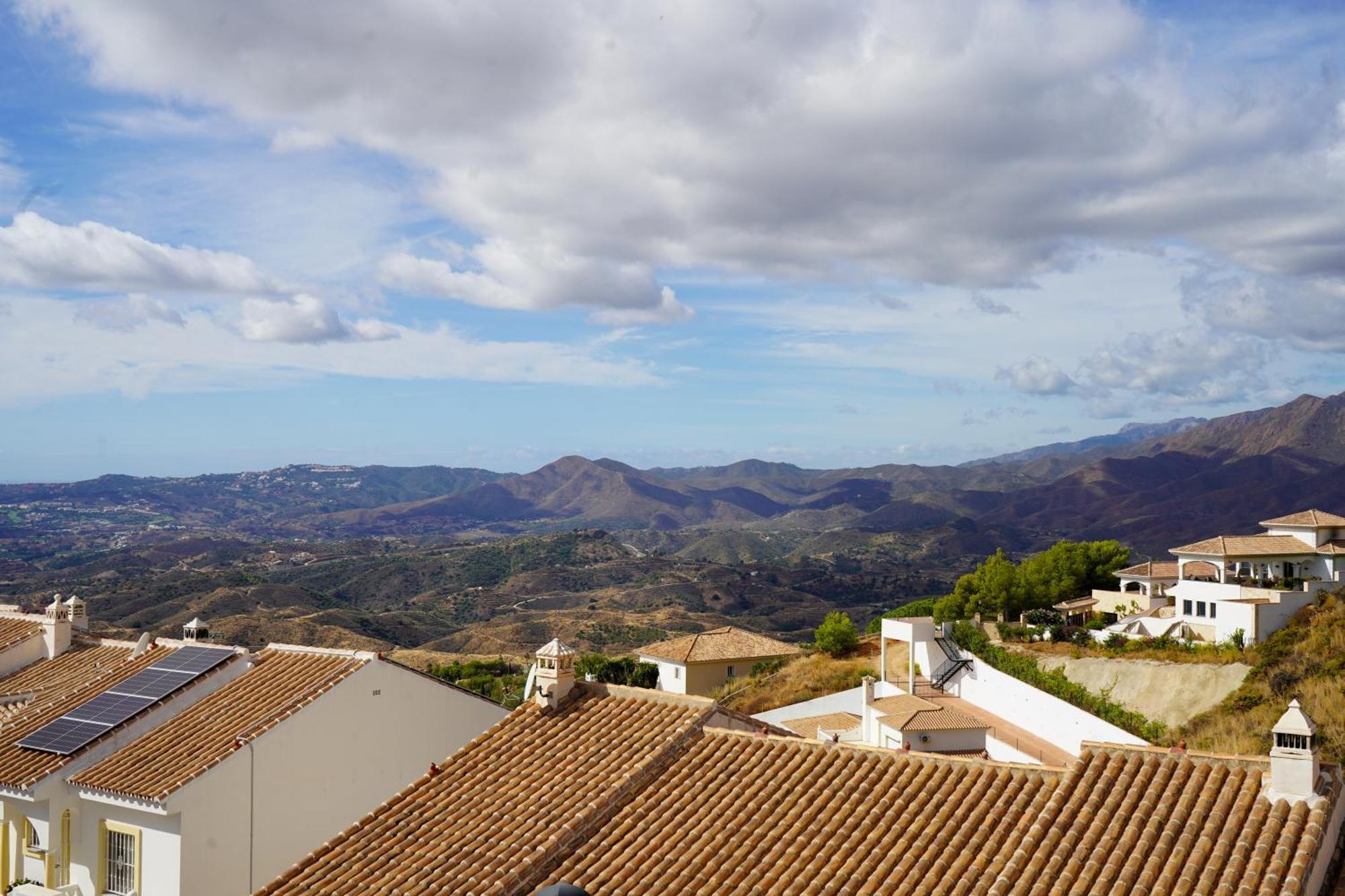 Сasa de vacaciones Mijas Townhouse & Mountain Views *