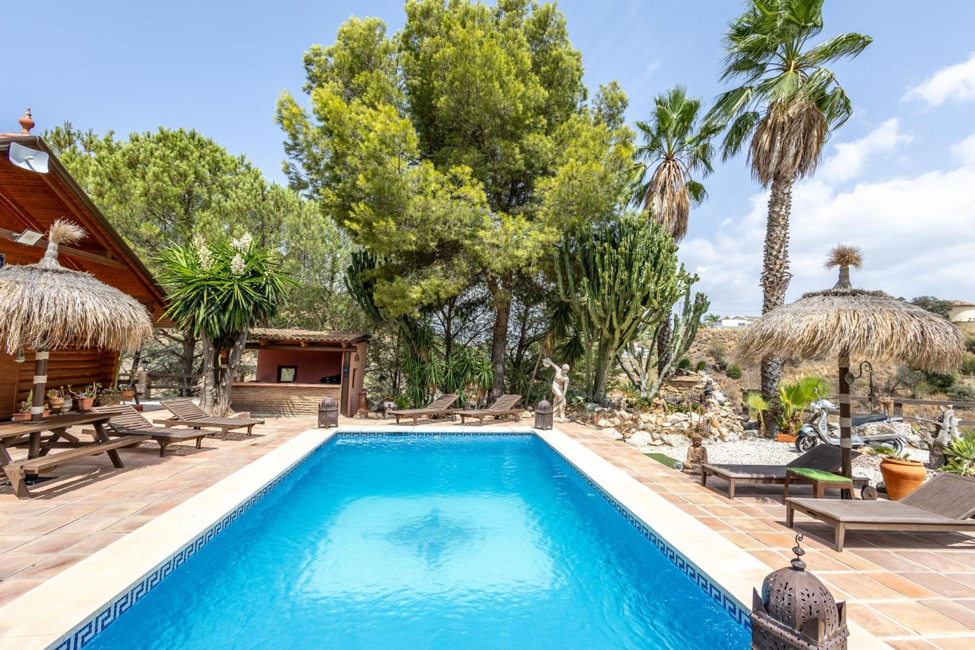 Luxurious Private Pool Hottub & Fireplace * Málaga