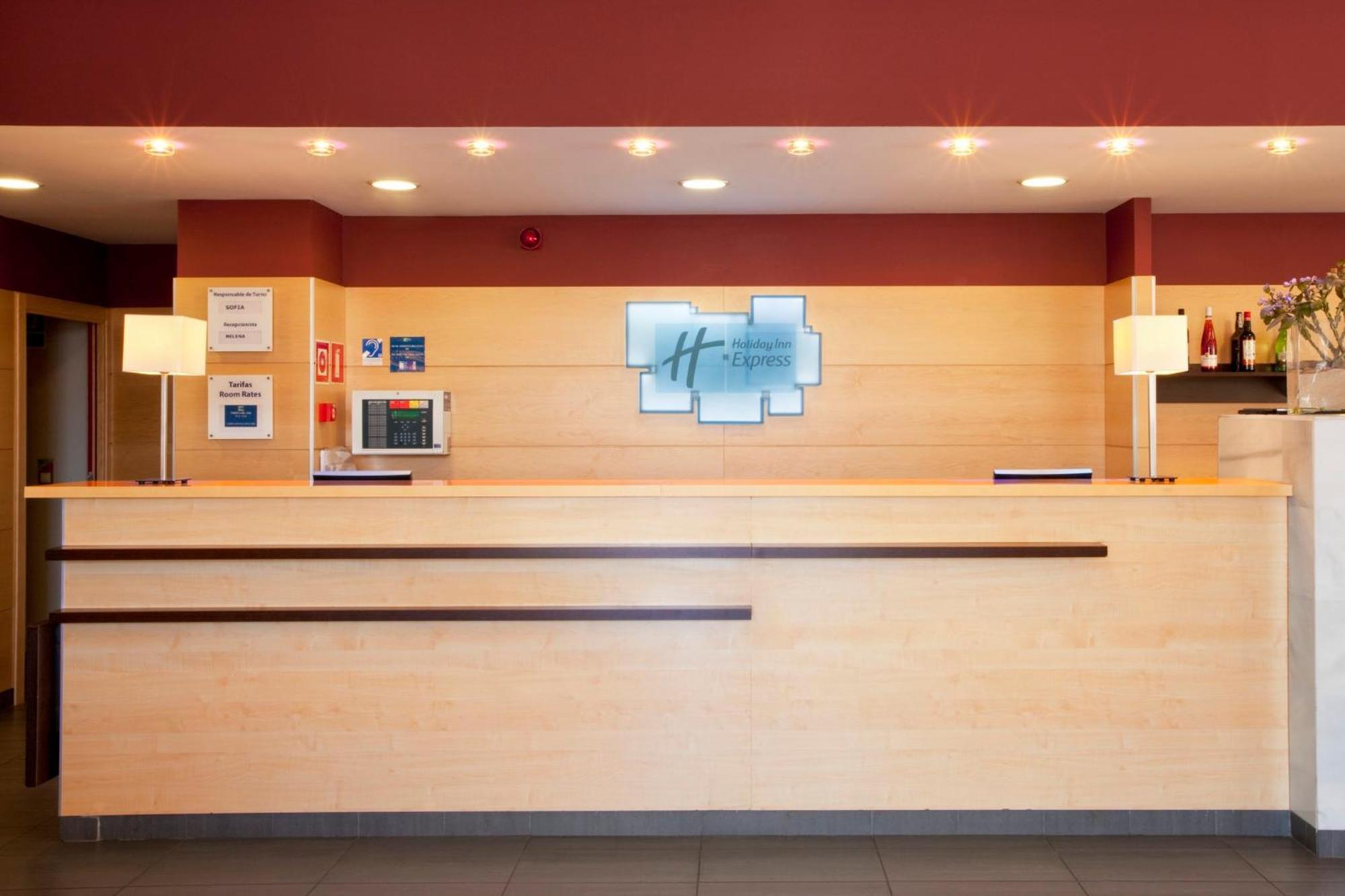 Express Airport, An Ihg