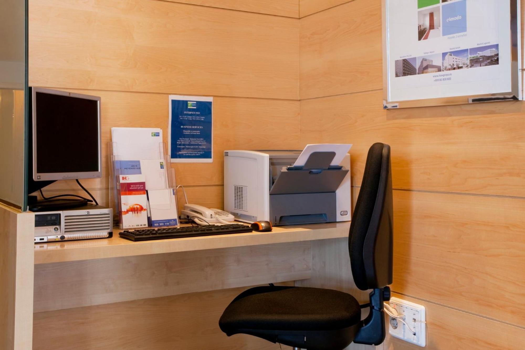 Express Airport, An Ihg 3* Málaga