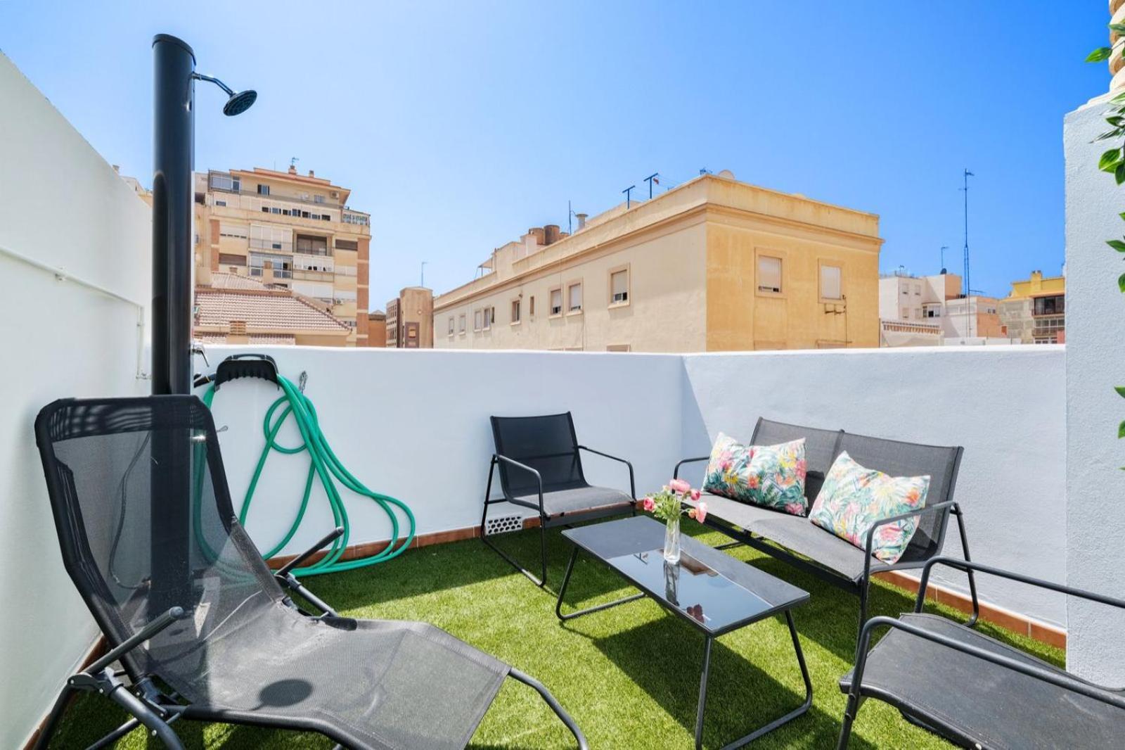 Ancha Del Carmen. Apartamento *