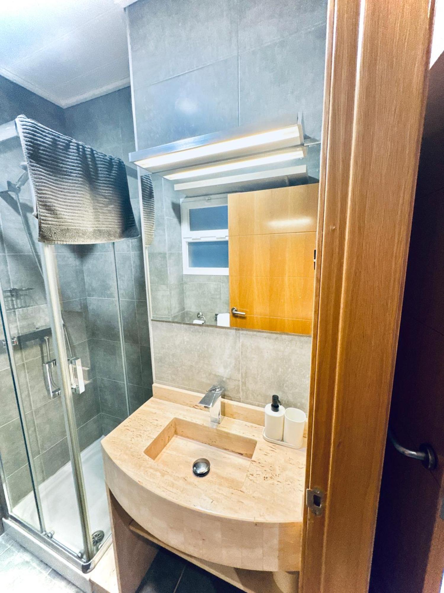 Apartamento Amplio Y Luminoso Plz De La Merced Málaga