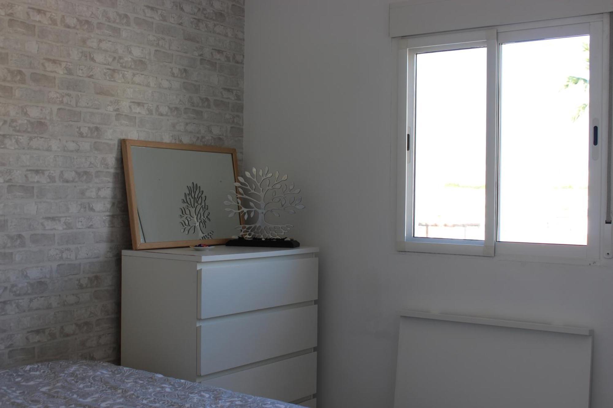 1 Persona En Luminoso Apto A 5 Minutos De La Playa Homestay *