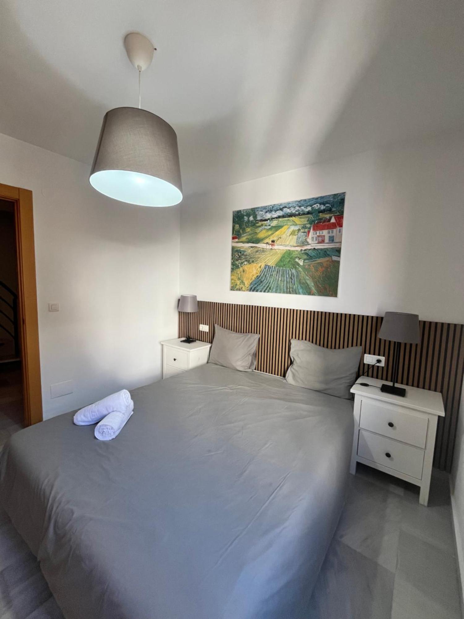 Deluxe With Parking - Carlos Haya Apartamento *