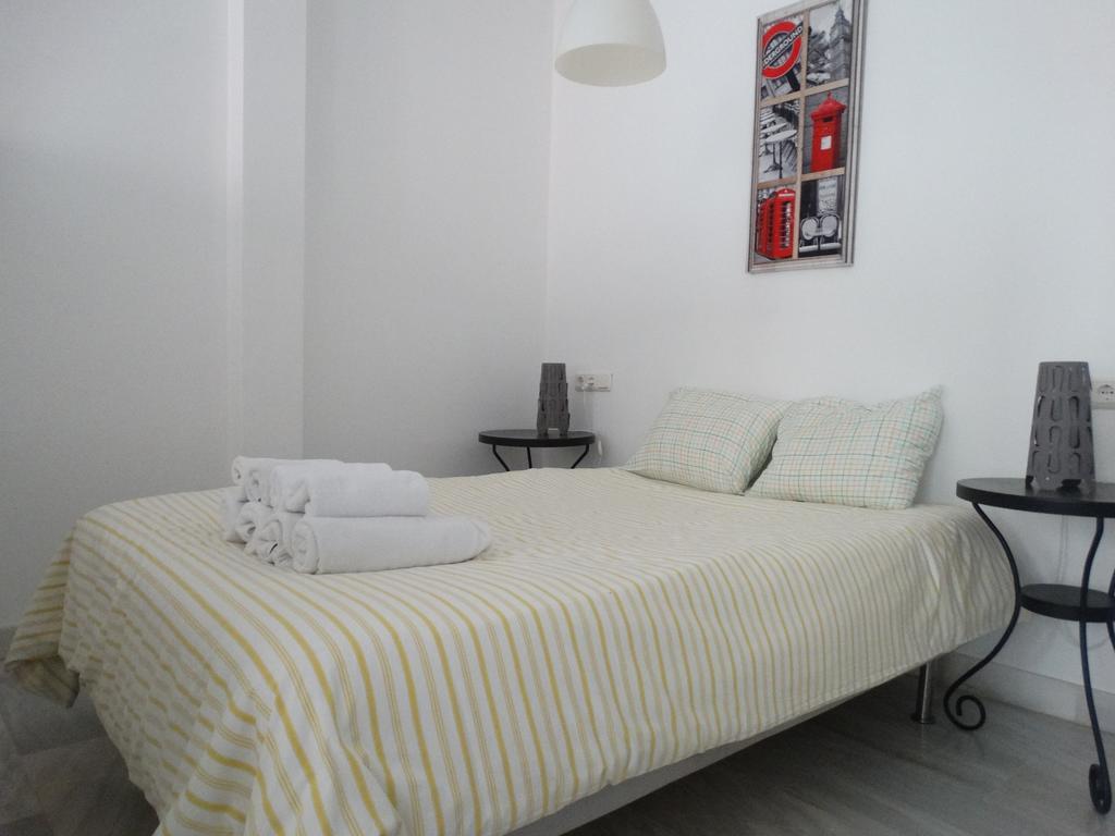 - Jinetes, 13 * Malaga