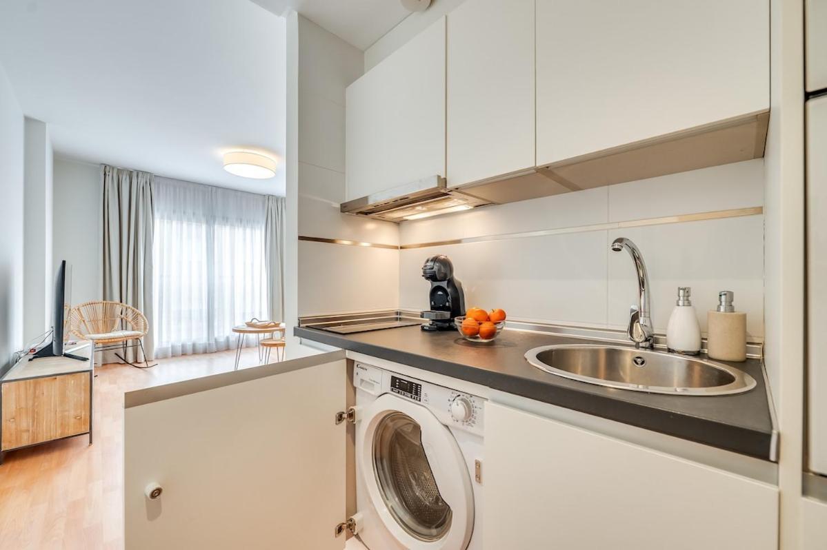 Modern & Cozy Near Old Town