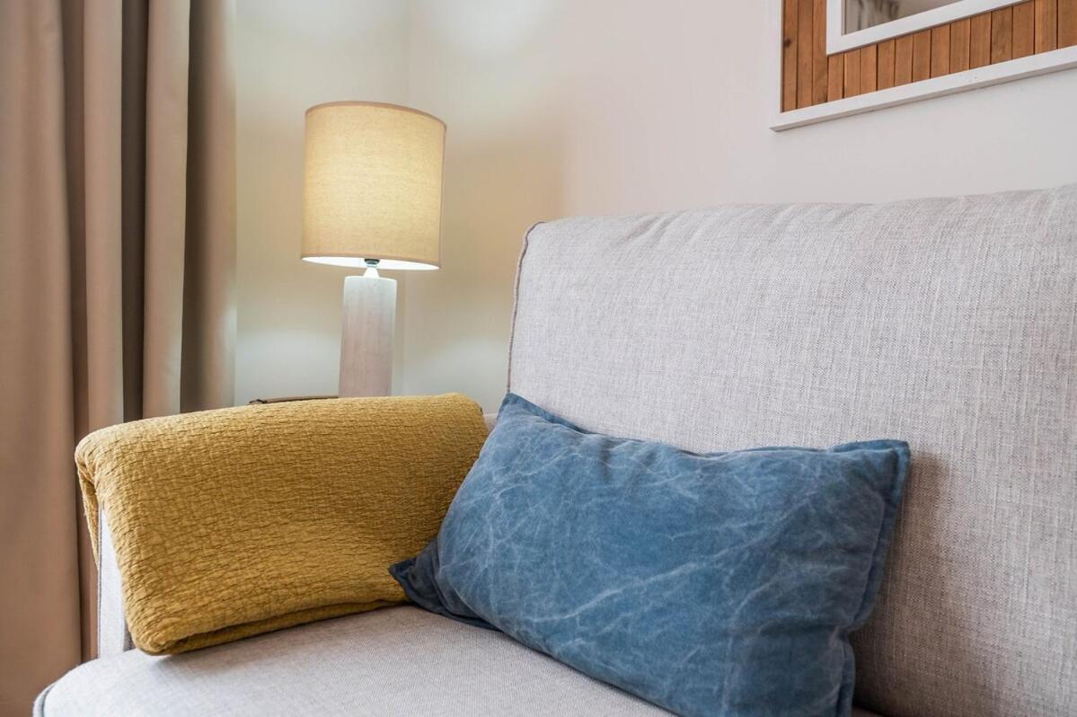 Modern & Cozy Near Old Town