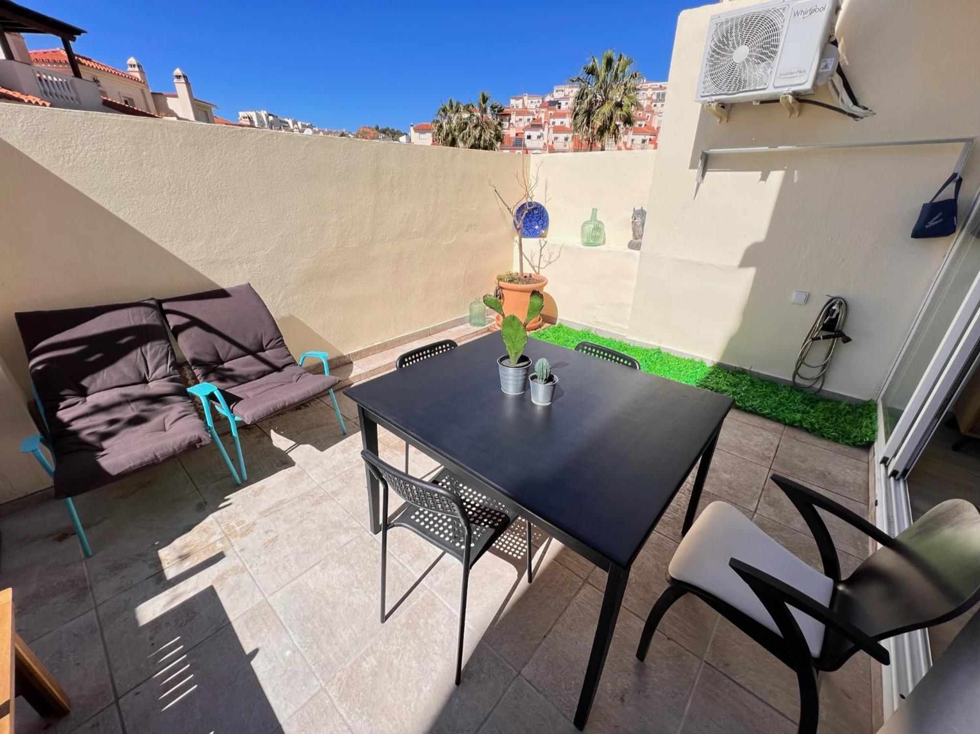 La Bella Escondida Piscina Campo De Golf Solarium Y Parking En Centro Historico * Málaga