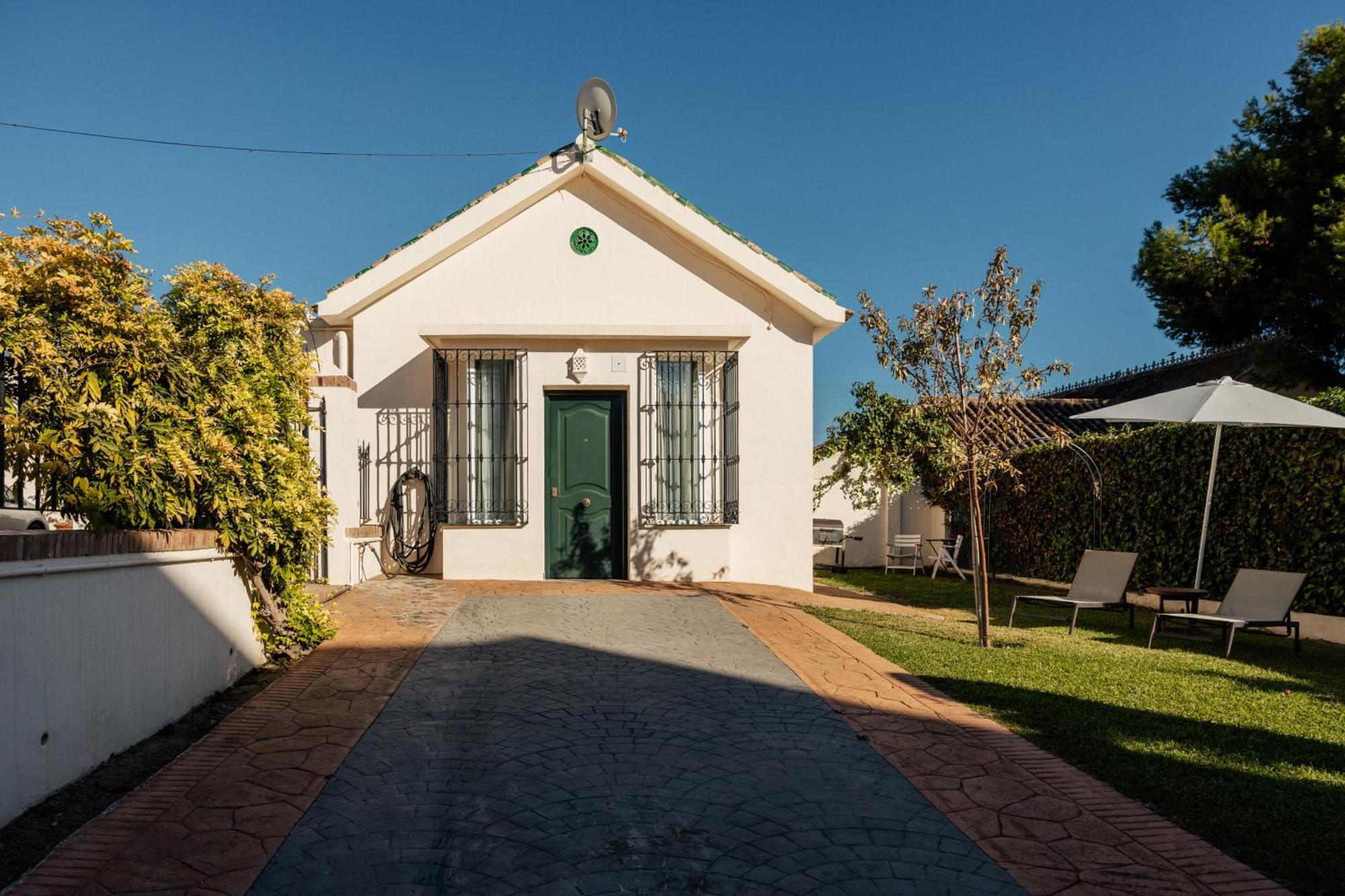 Agradable Casa Con Jardin Privado Málaga