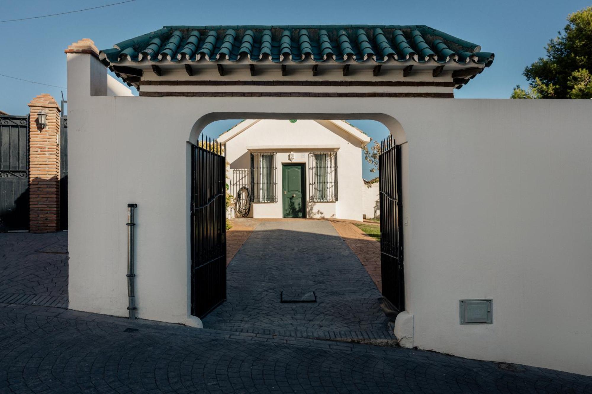 Сasa de vacaciones Agradable Casa Con Jardin Privado