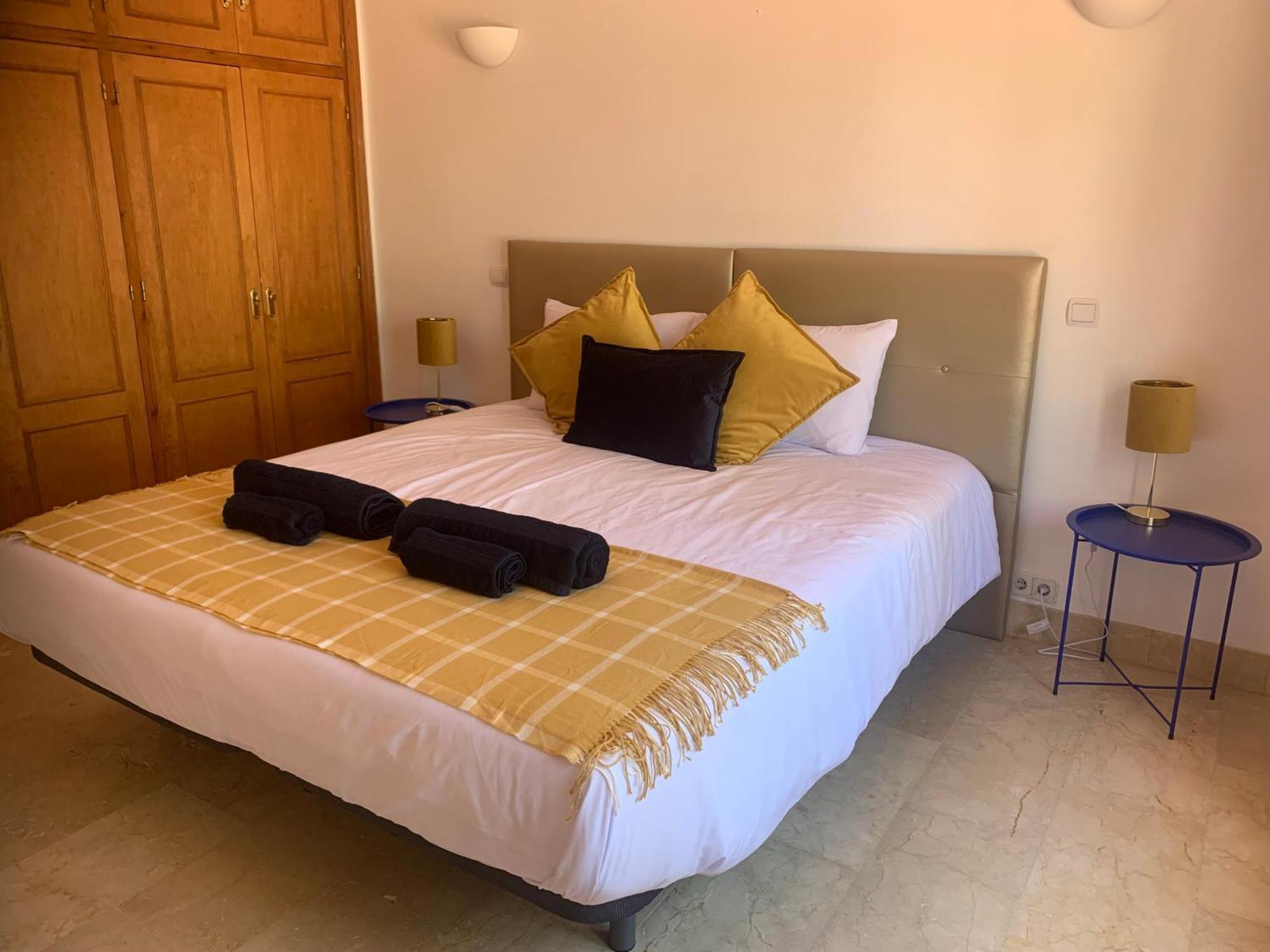 Villa Casa Hermosa Mijas- 7 Bedroom Villa-sleeps 14 Málaga