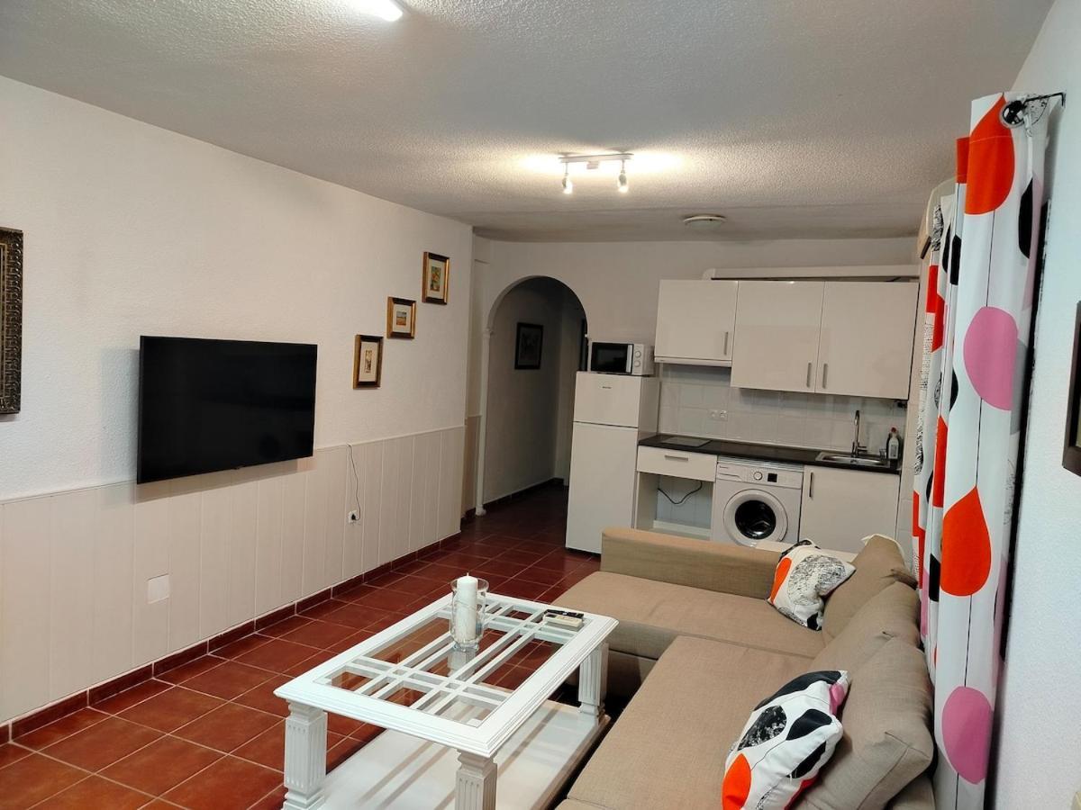 Fantastico Con Piscina Comunitaria Junto Al Mar En *