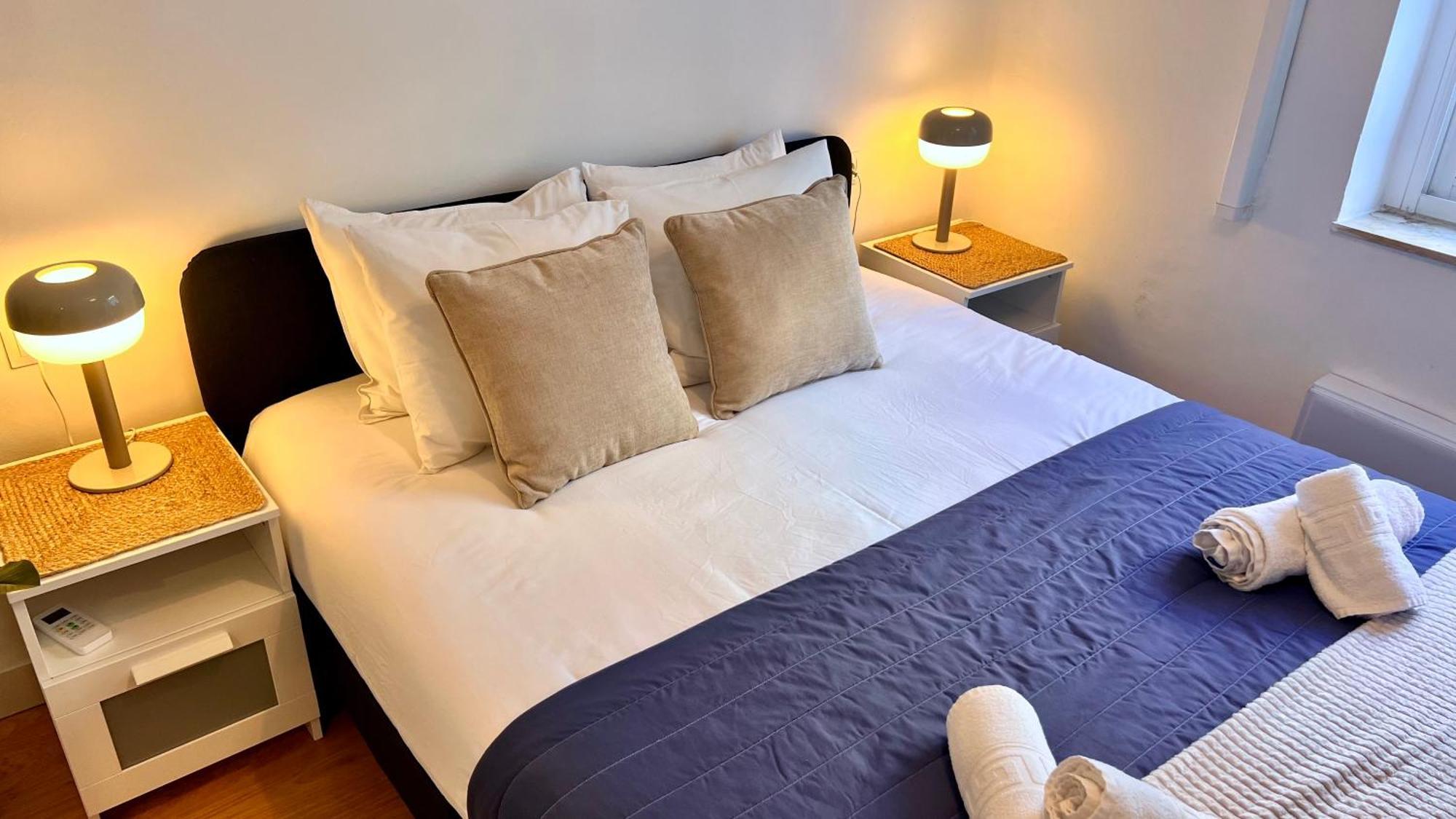 Super Comfy And Homey 4br Peachy Apartment Malaga