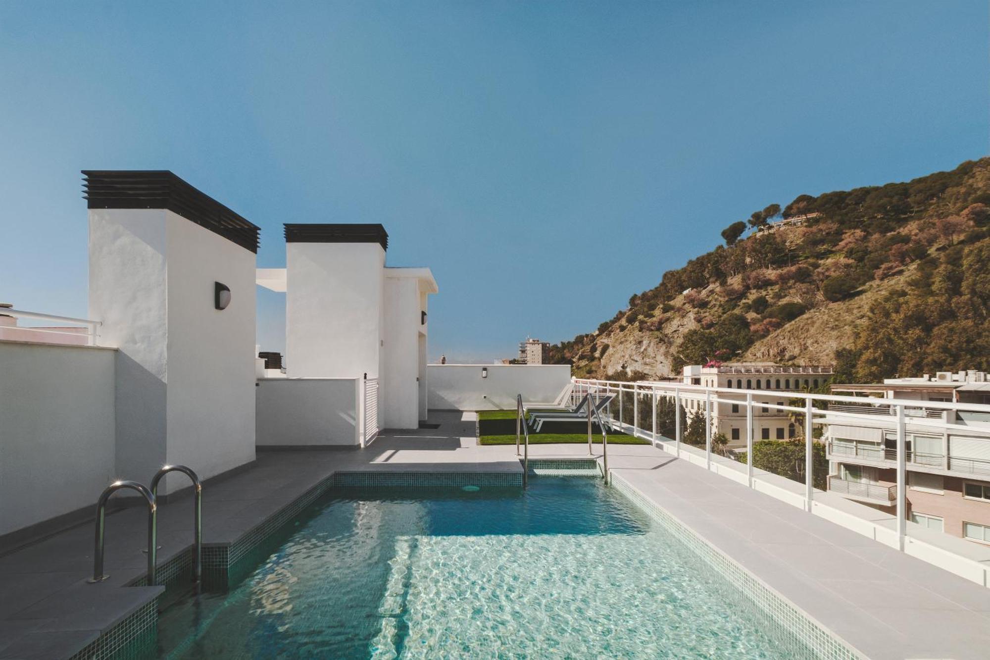De Lujo En La Malagueta Con Piscina Y Garaje Apartamento