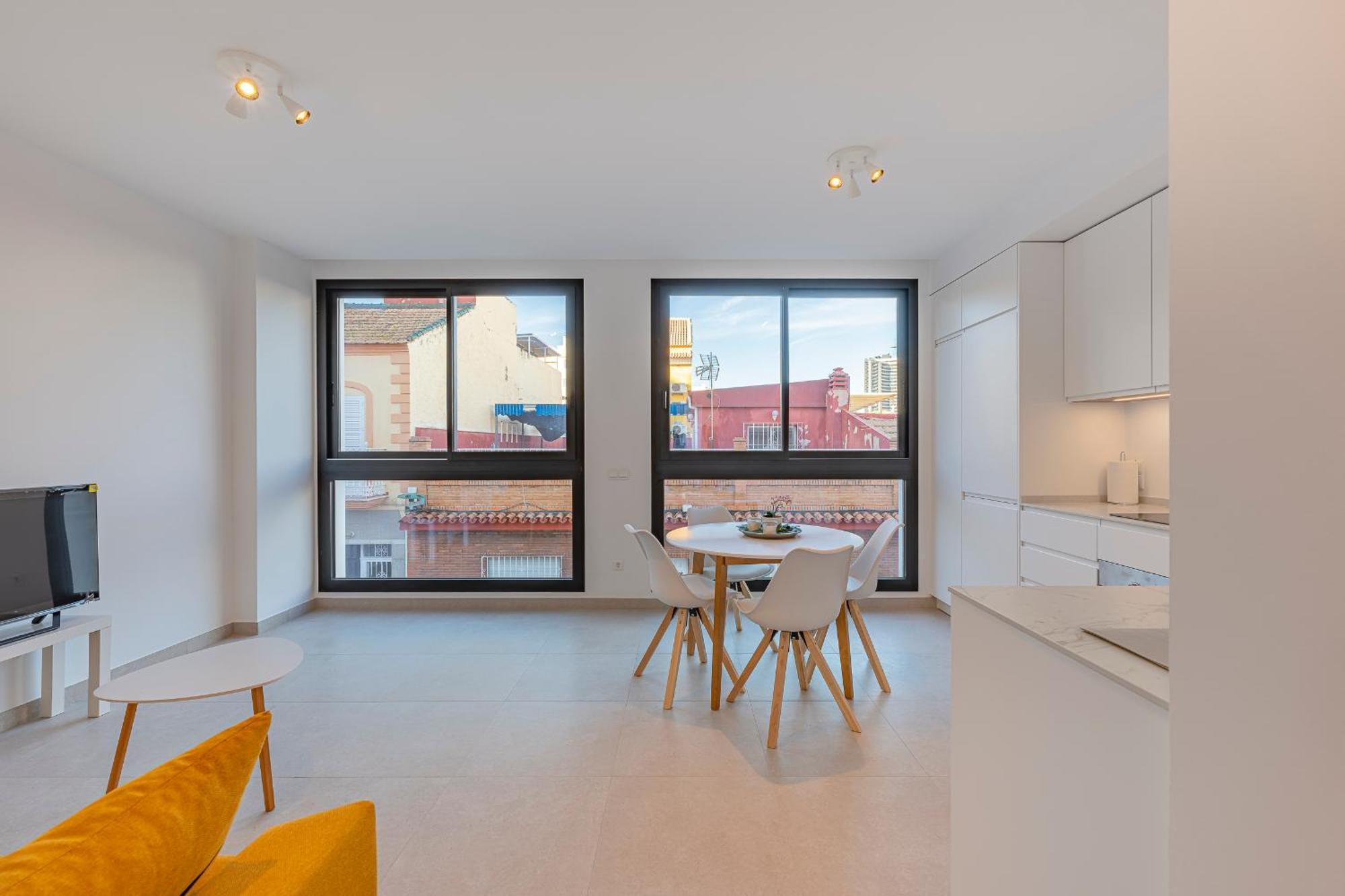 Apartamento Primero En Centro De *