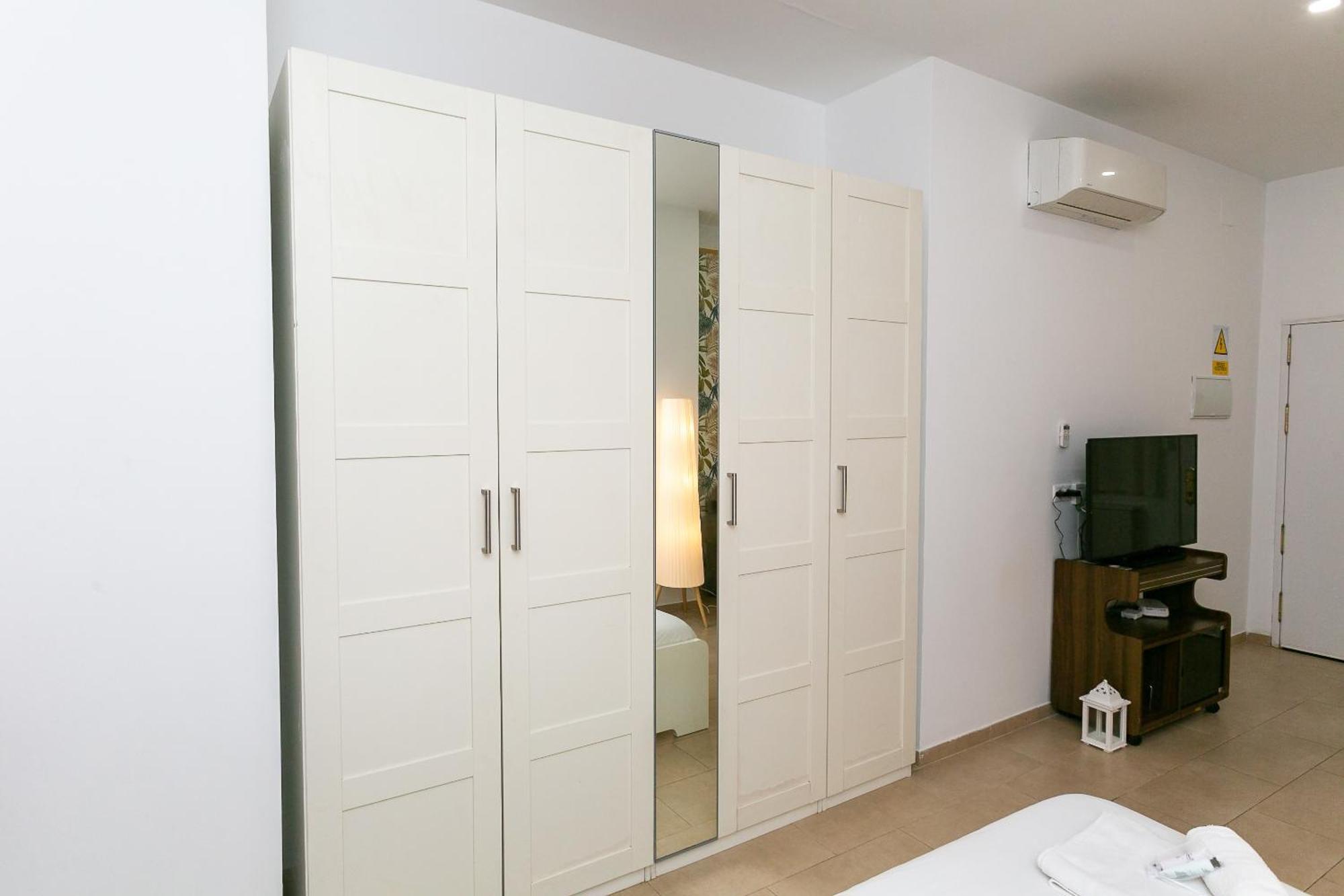 Apartamento Estudio Urbano Reformado Málaga