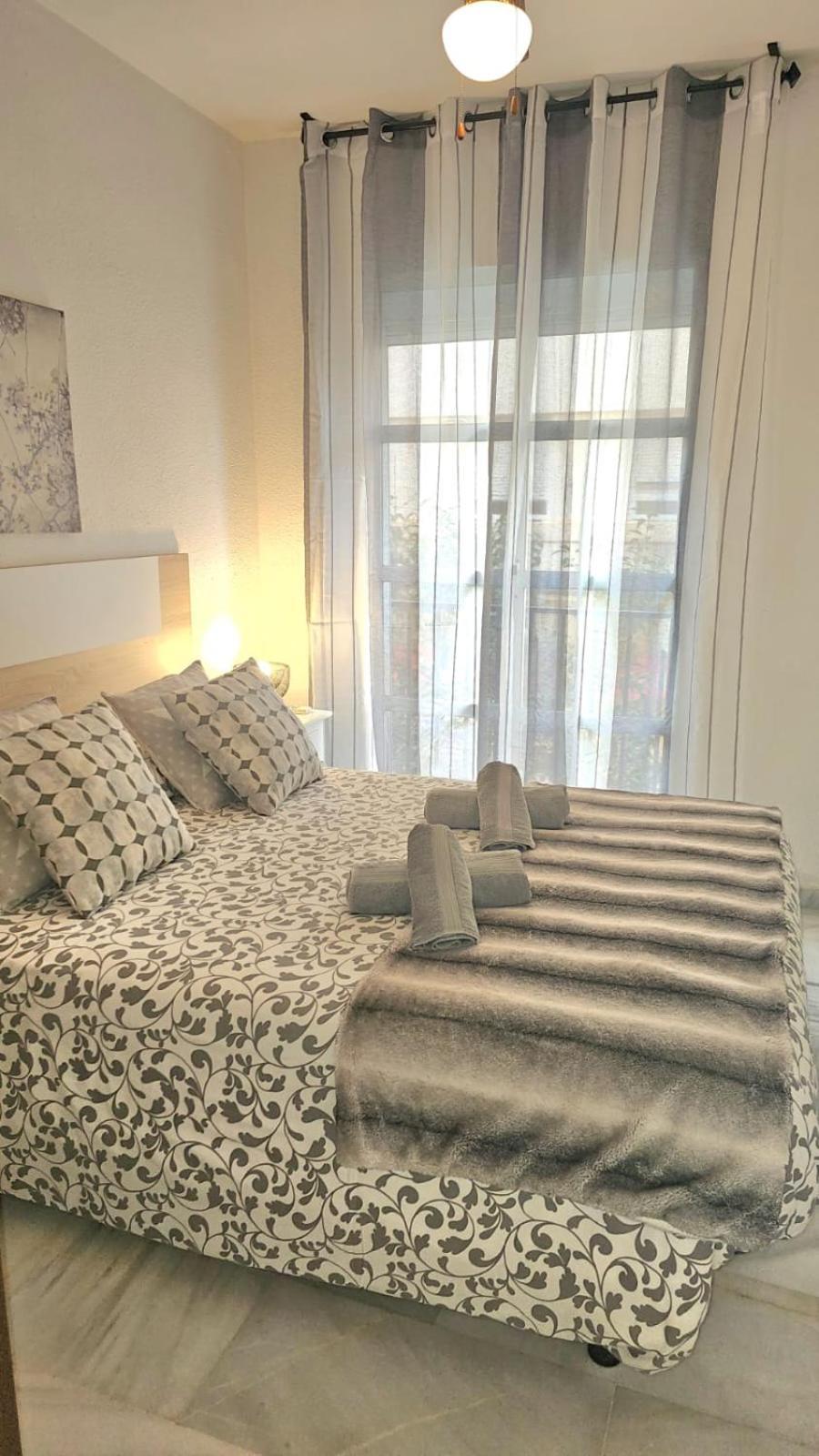 Ideal Center Apartment