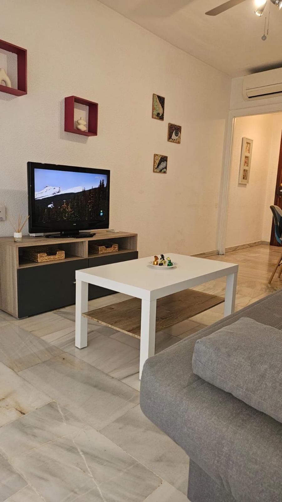 Ideal Center Apartment *