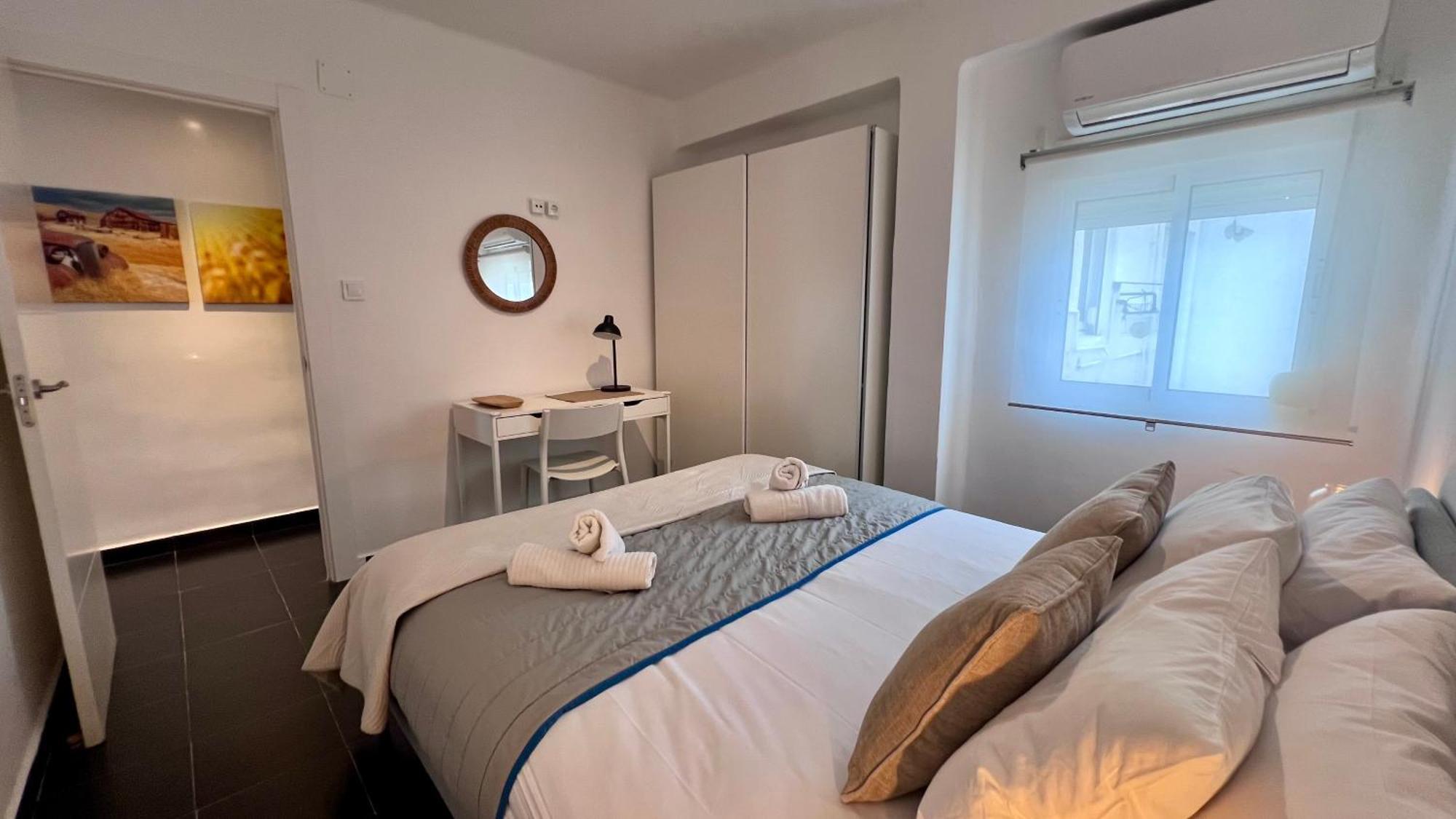 Cool, Modern And Snug 3br Peachy Apartamento
