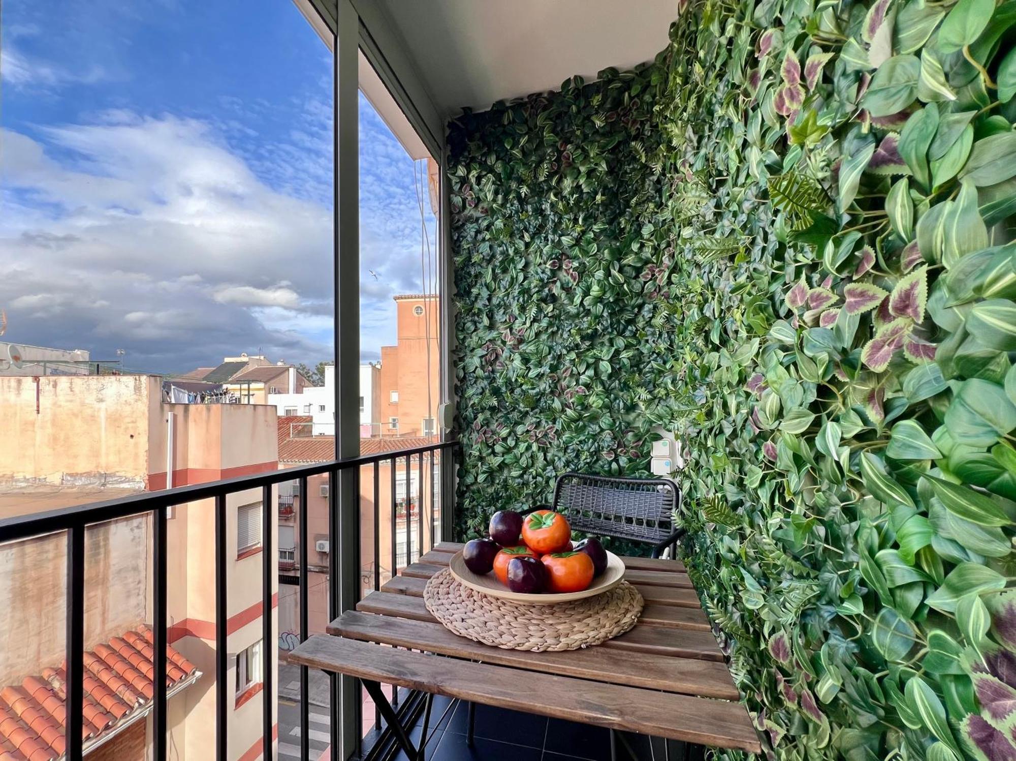 Cool, Modern And Snug 3br Peachy * Málaga