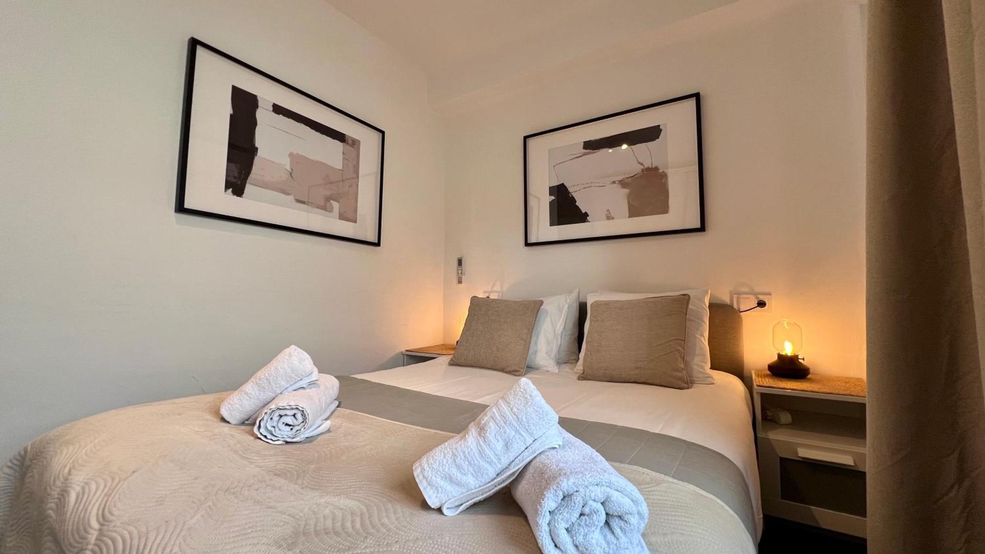 Cool, Modern And Snug 3br Peachy Málaga