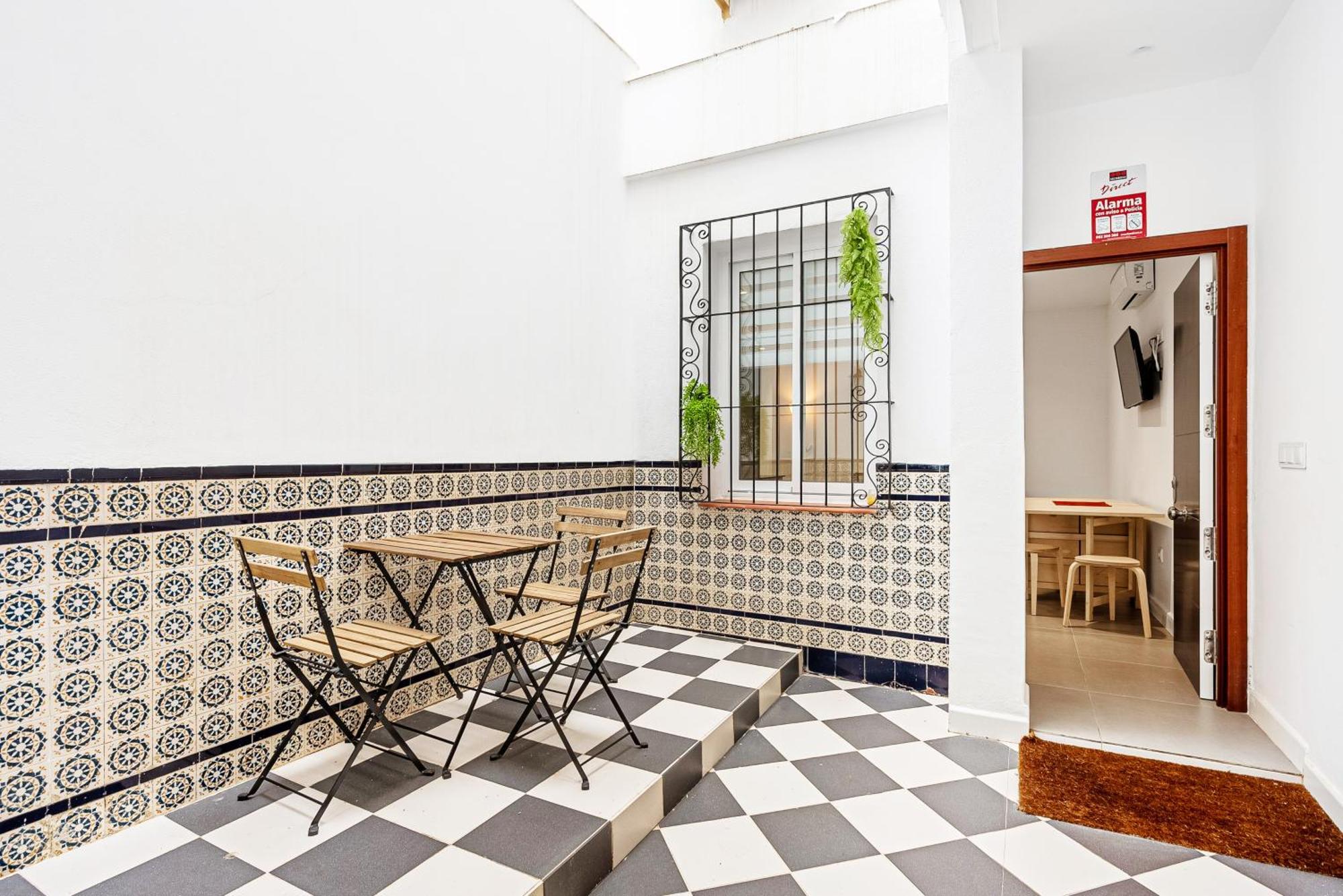 Apartamento 1 - Centrico - 5 Minutos A Pie Calle Larios *