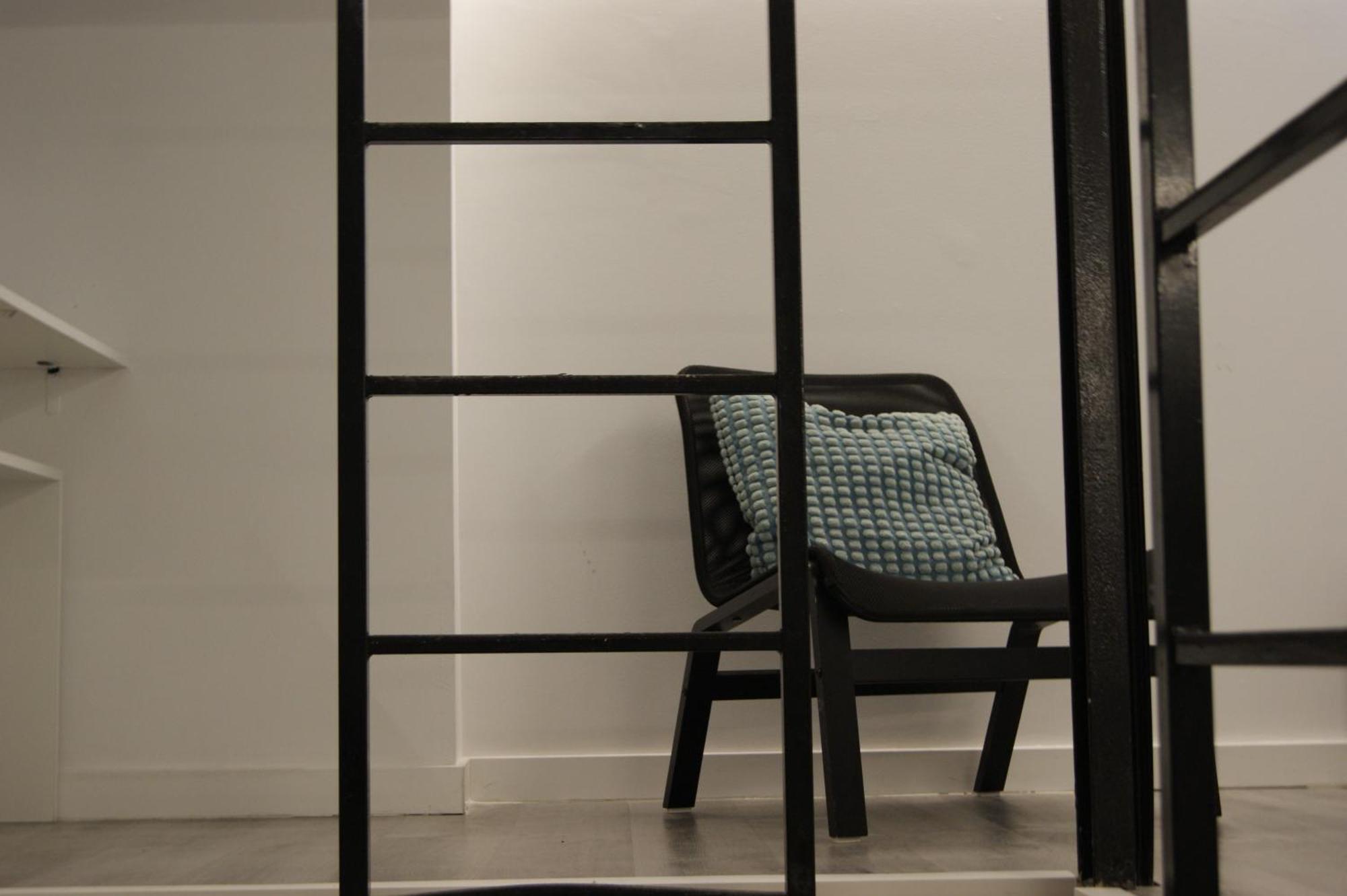 M Pods Capsule hotel 2*