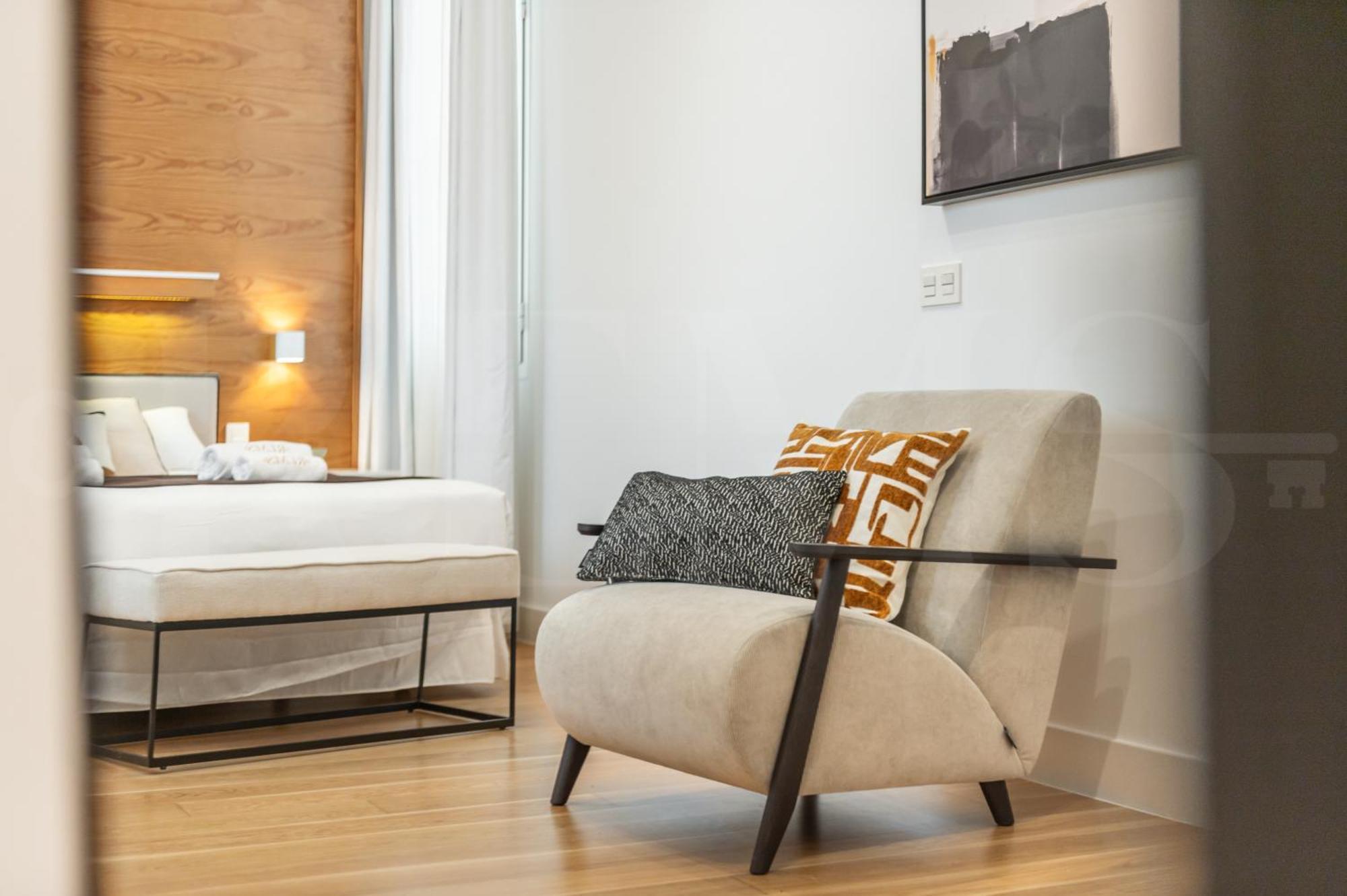 Artistic And Spacious By Rems Apartamento