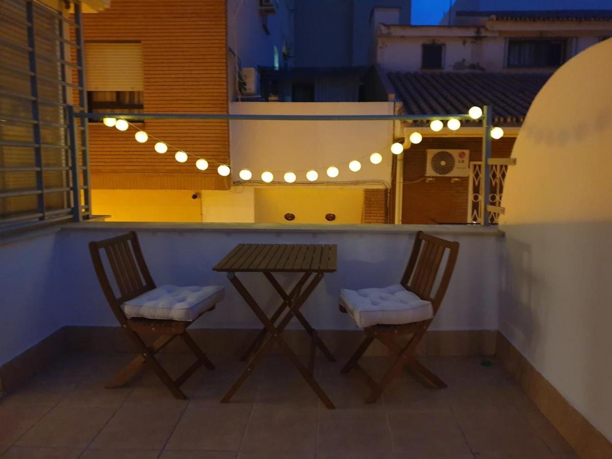 Modernes In Centro Mit Terrasse, Kingsize-bett , Ac Und Schnellem Wlan Apartamento