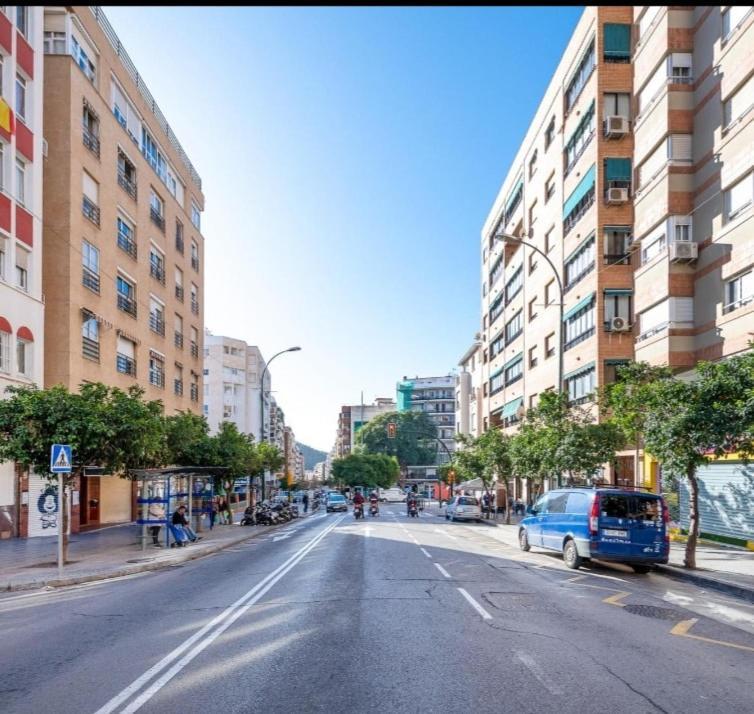 Modernes In Centro Mit Terrasse, Kingsize-bett , Ac Und Schnellem Wlan Apartamento