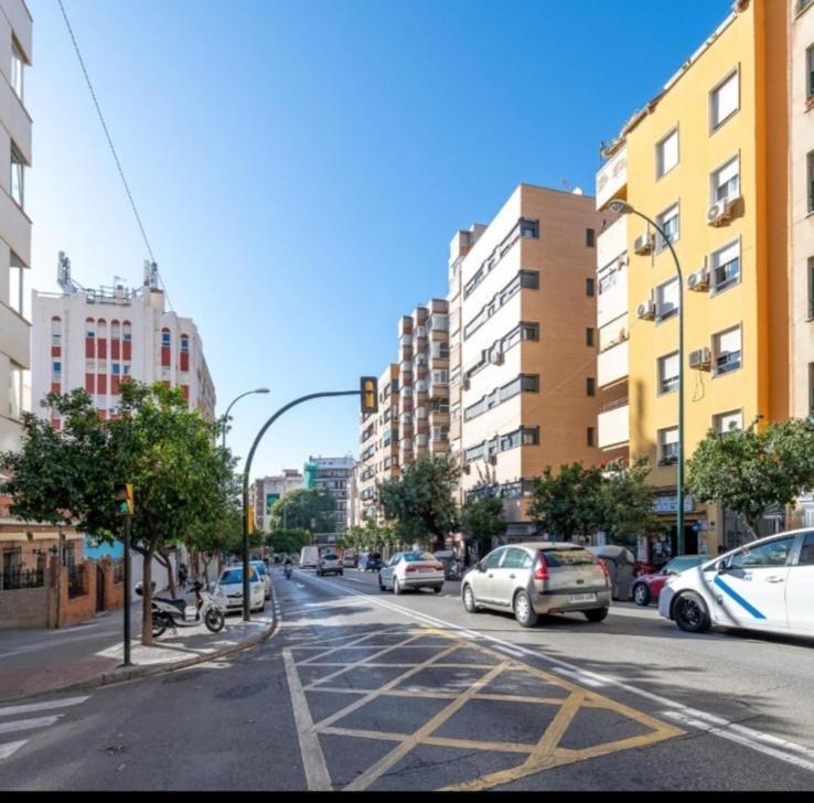 Apartamento Modernes In Centro Mit Terrasse, Kingsize-bett , Ac Und Schnellem Wlan Málaga