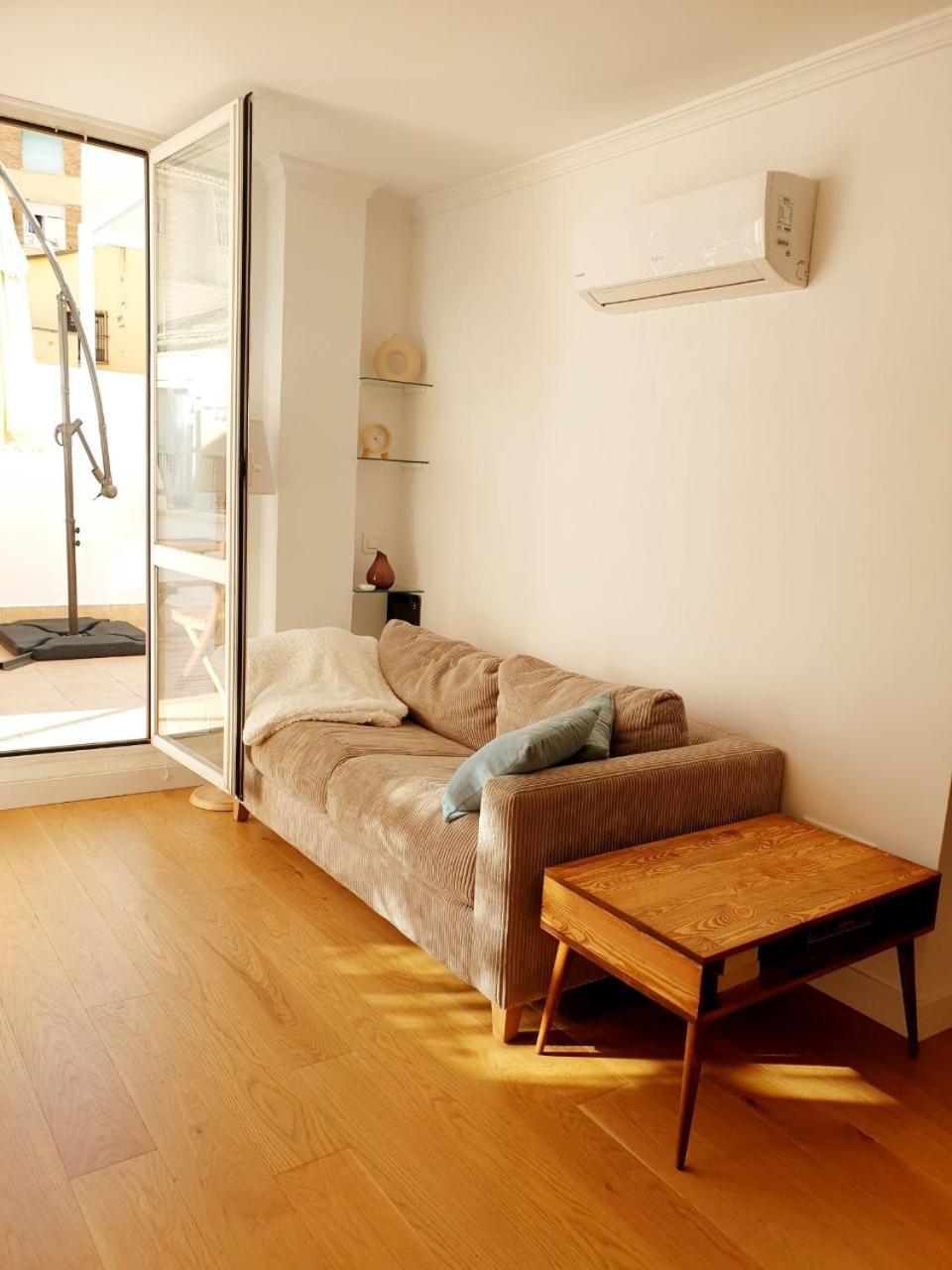 Modernes In Centro Mit Terrasse, Kingsize-bett , Ac Und Schnellem Wlan Apartamento