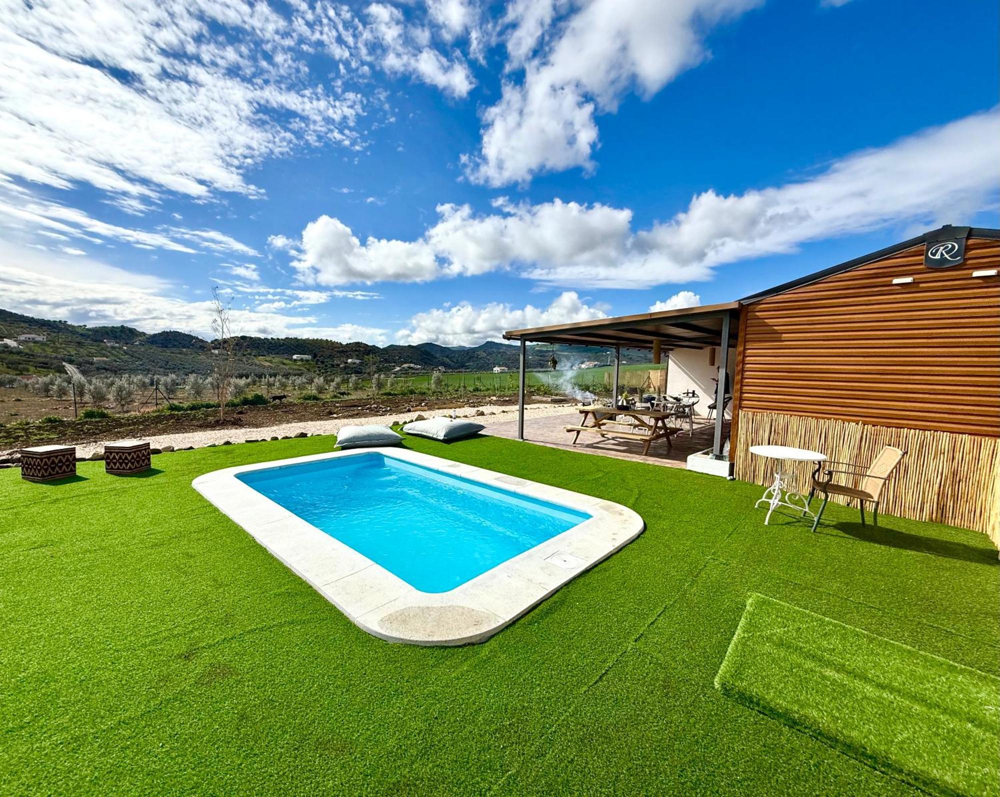 Casa Con Piscina Privada Bajo El Torcal * Málaga