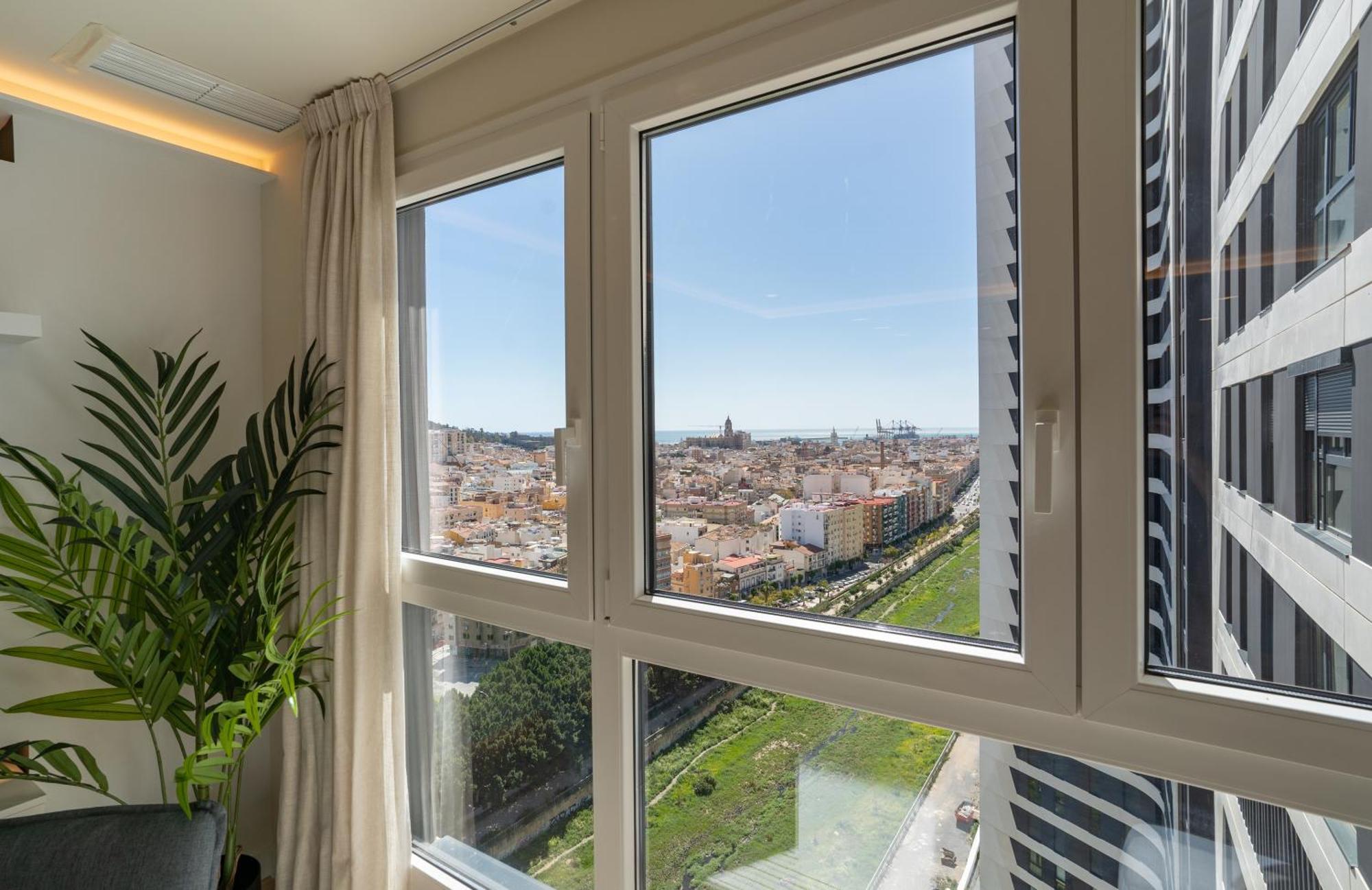 Sky View Design And Relax View With Free Parking * Malaga
