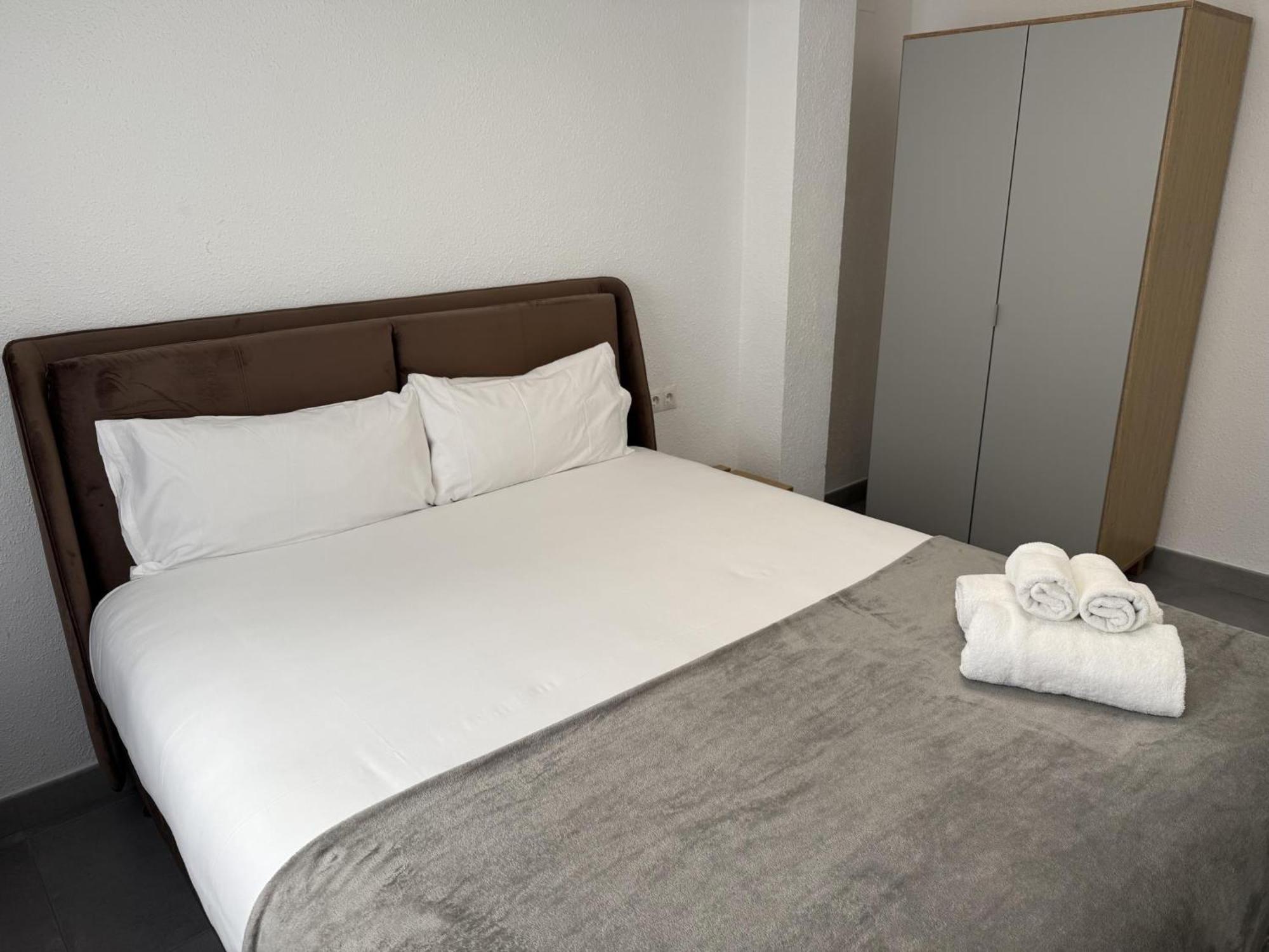 A 20 Pasos De La Merced Apartamento