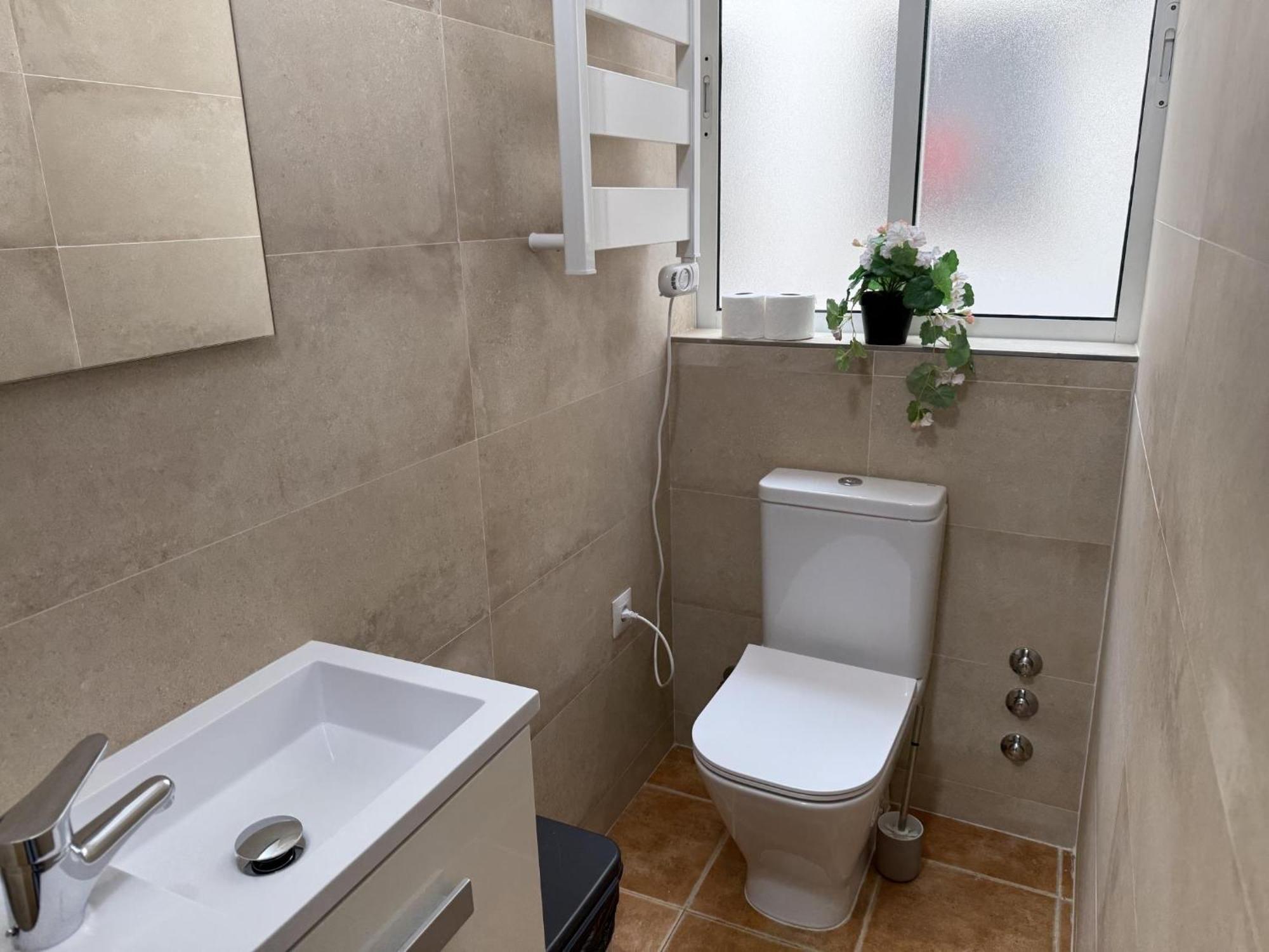A 20 Pasos De La Merced Apartamento