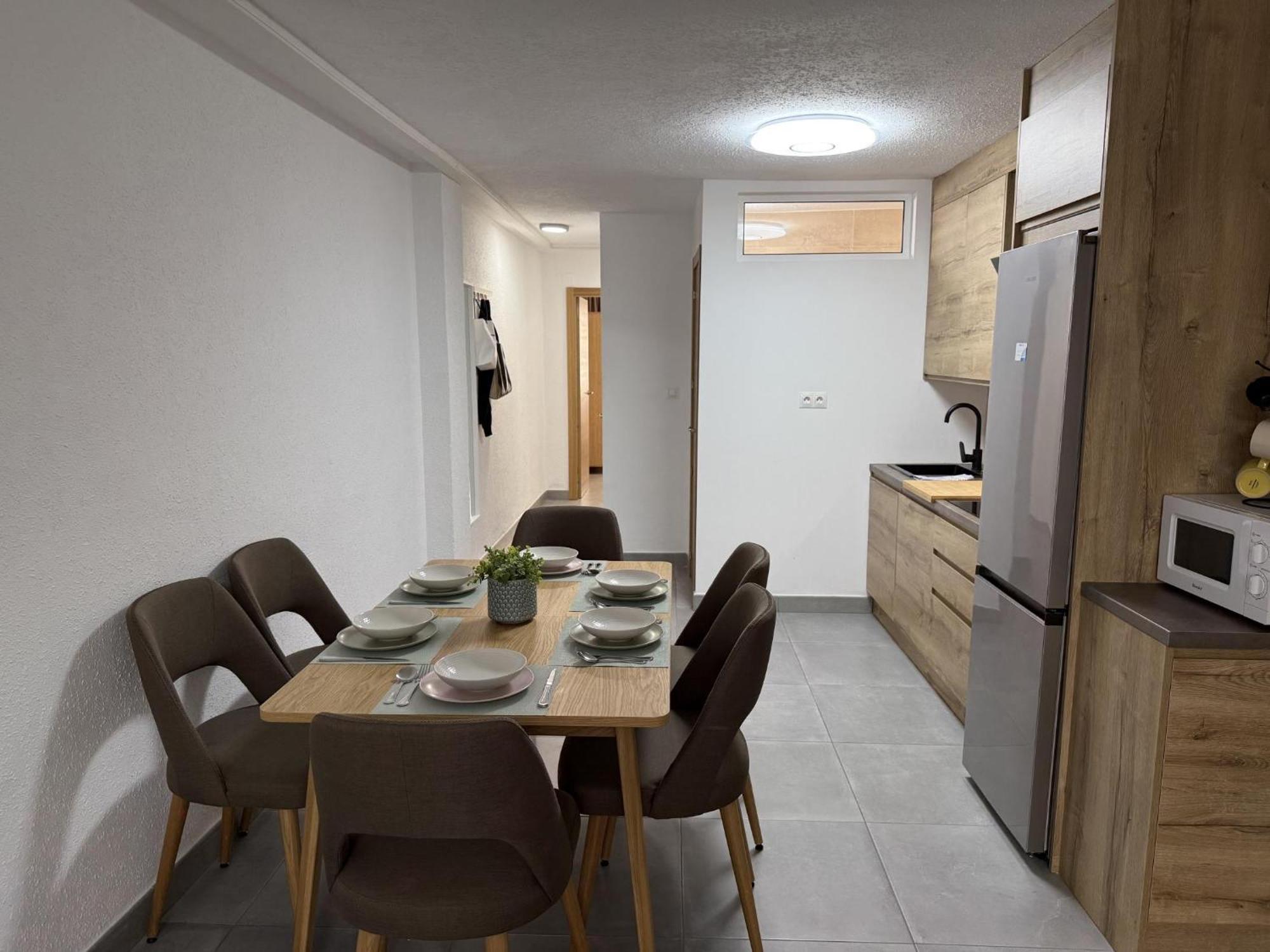 A 20 Pasos De La Merced Apartamento *