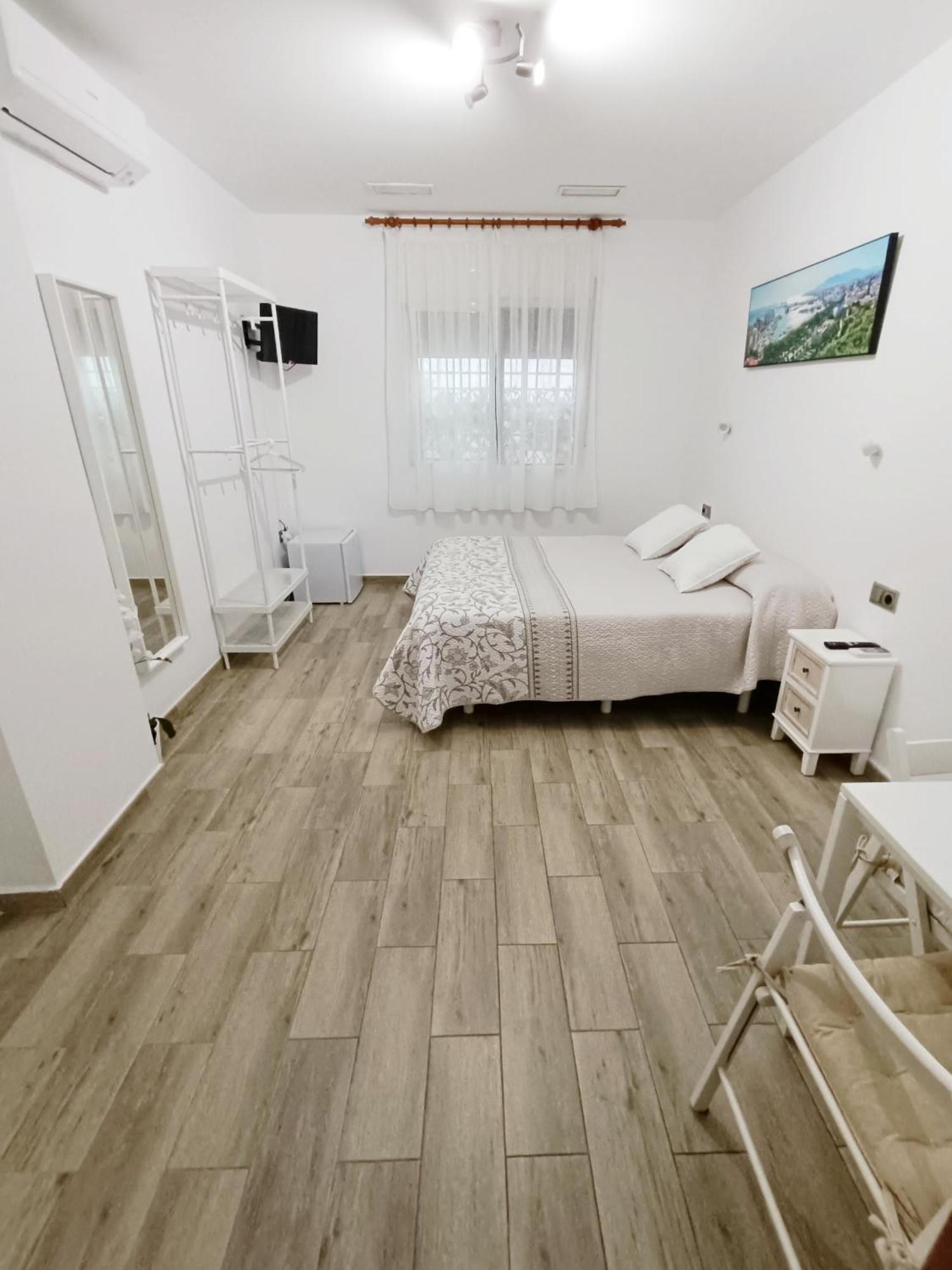 Independiente Cerca Del Mar Homestay Malaga