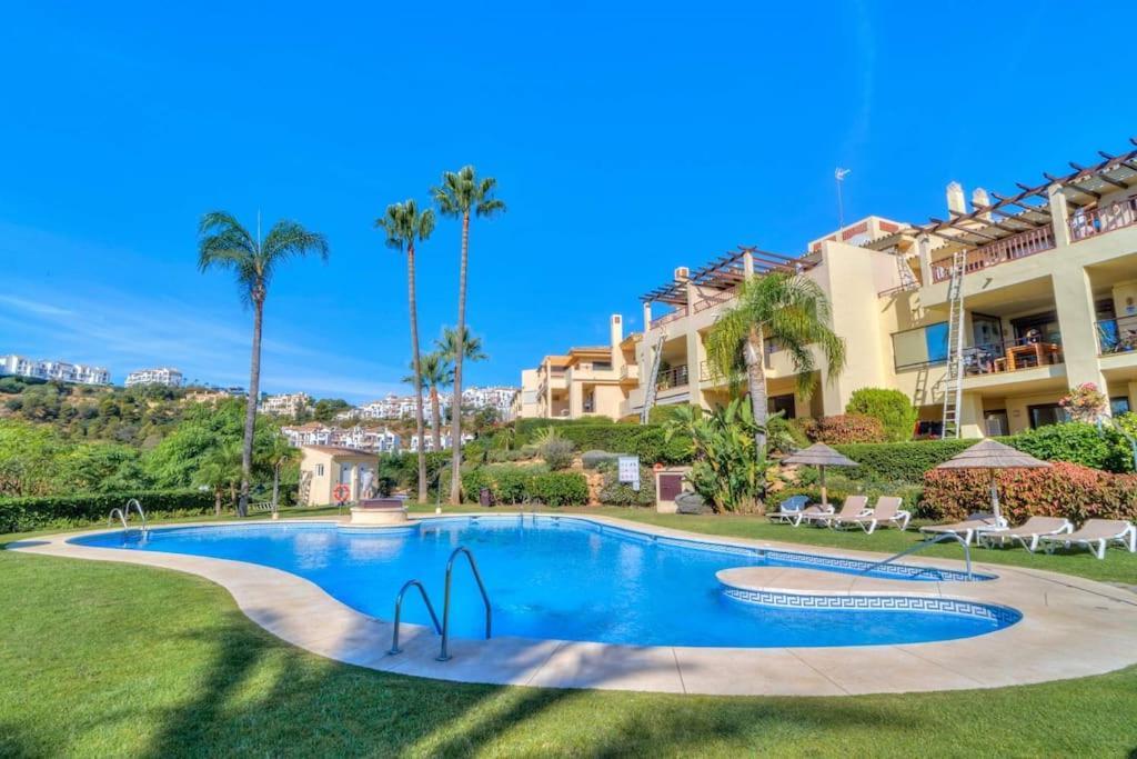 La Vie En Rose - Sea Views Flat *