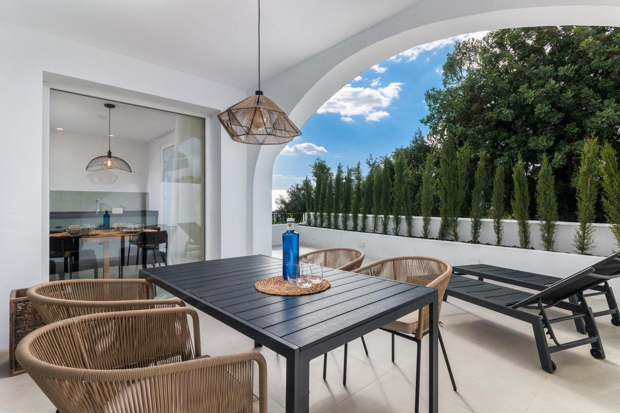 Semi-detached With Sea Views Málaga
