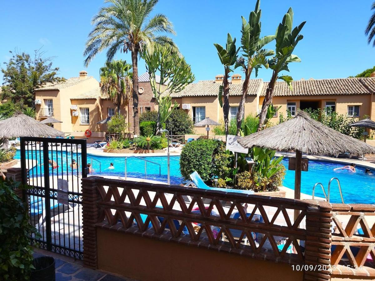 Evans Realty Ak Urb Oasis & Golf & Terraza & Piscina Apartamento Málaga