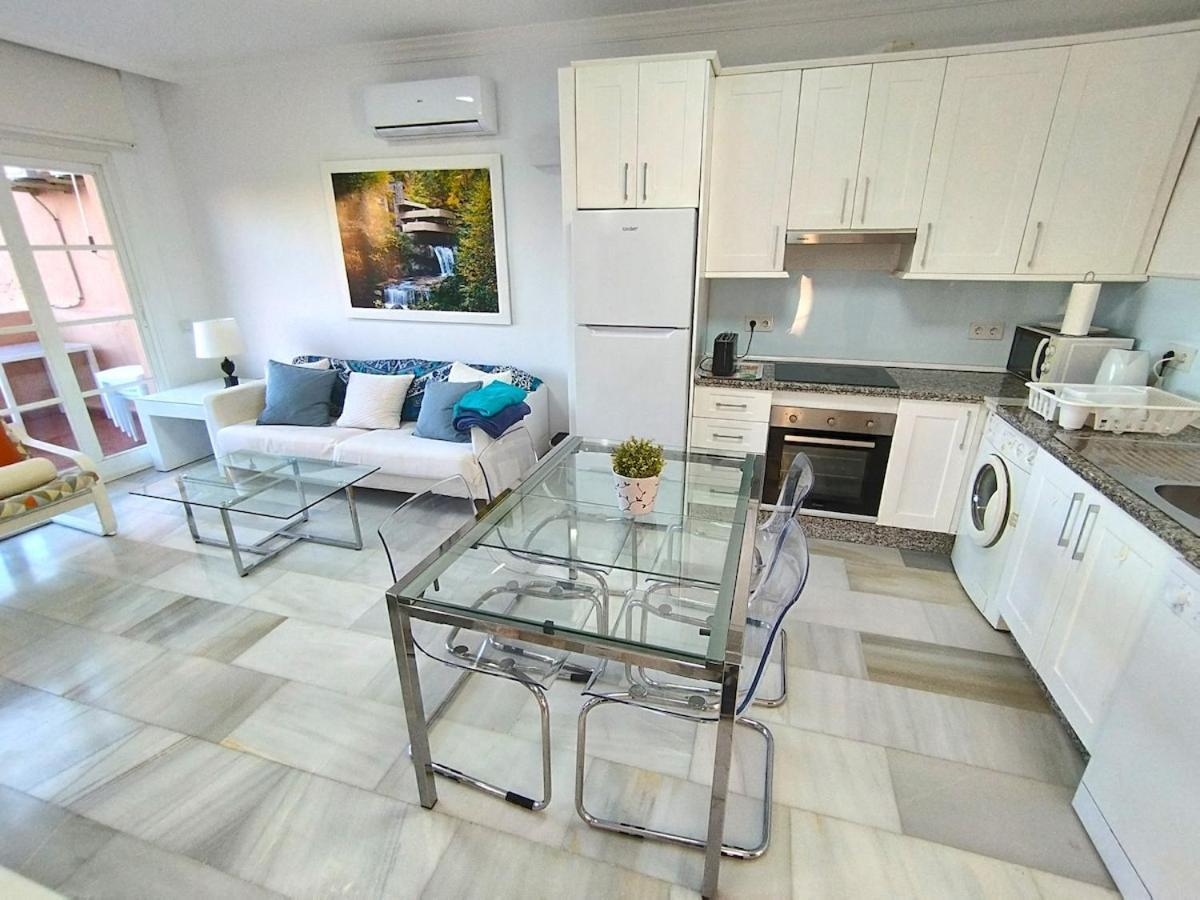 Evans Realty Ak Urb Oasis & Golf & Terraza & Piscina Apartamento Málaga