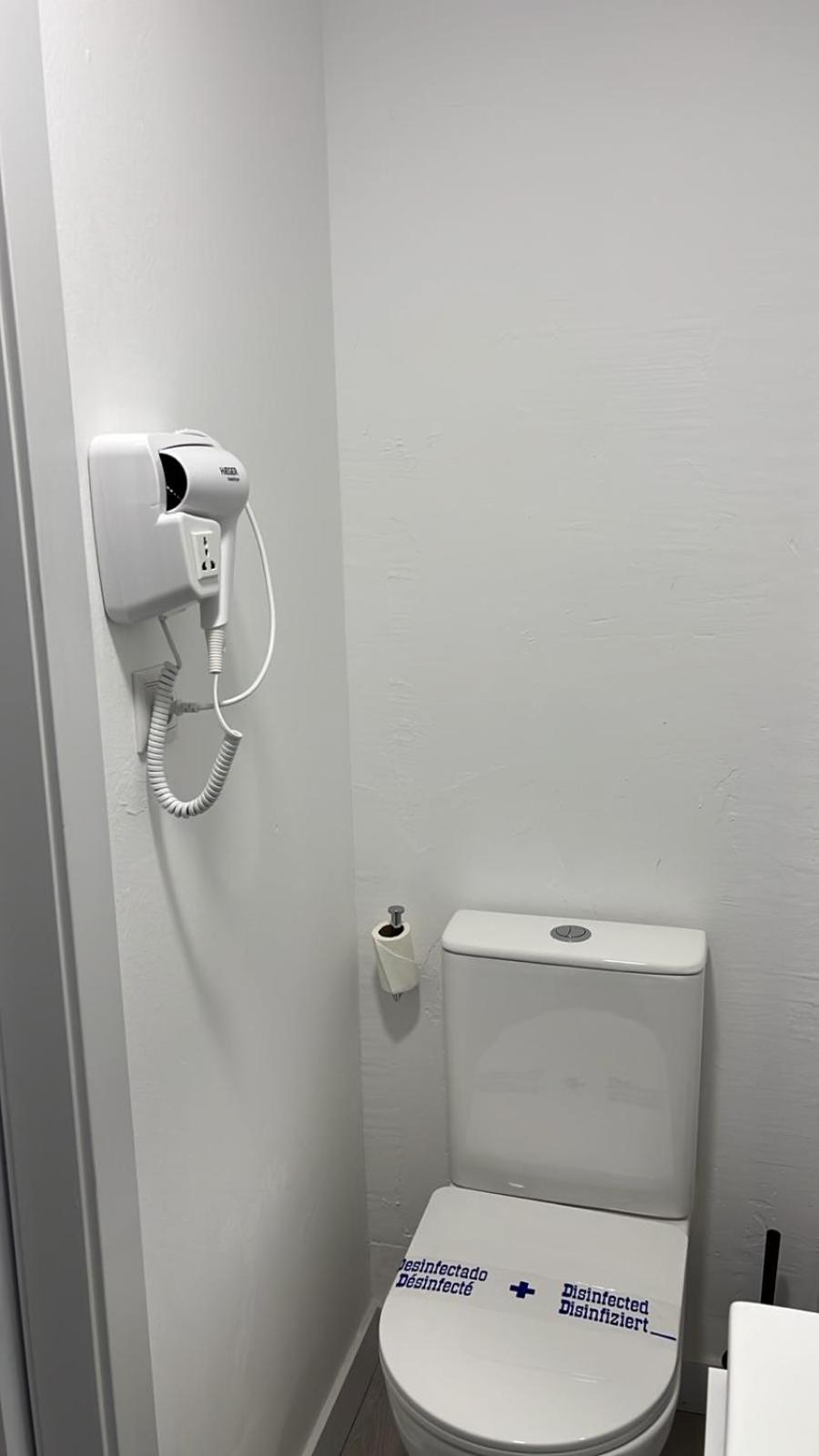 Pensión Nv Airport *