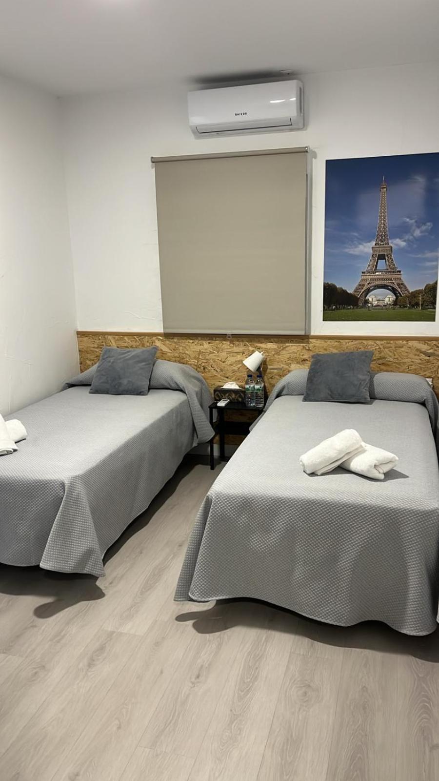 Nv Airport Guest house