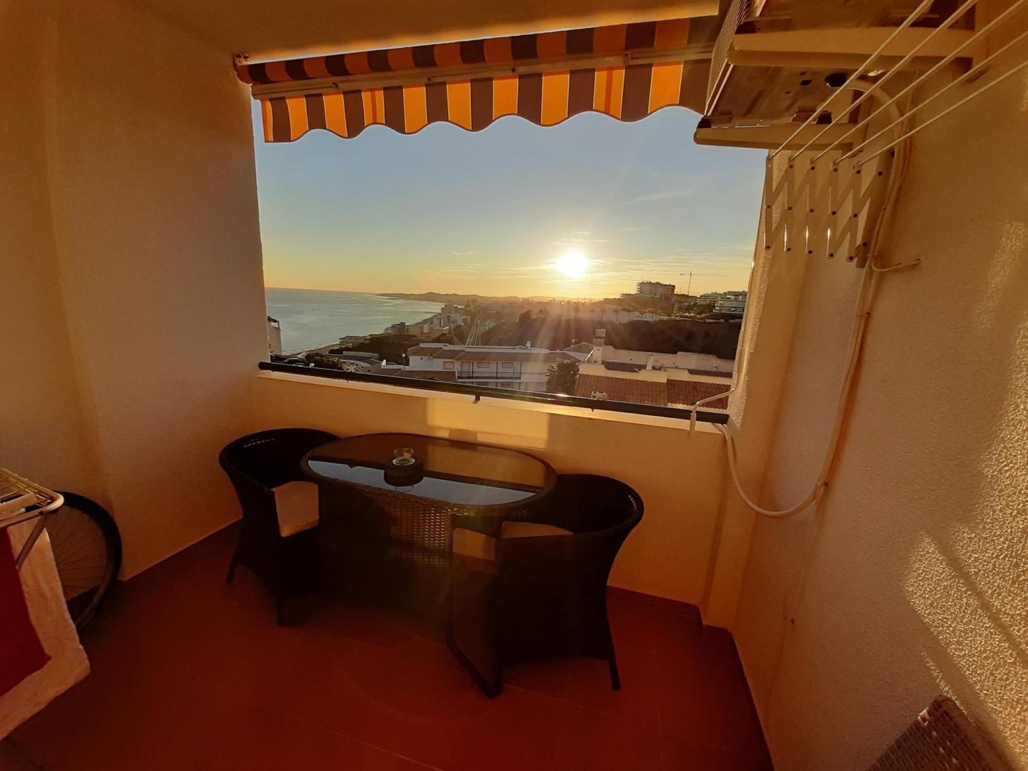 Piso Moderno Con Vistas Al Mar *