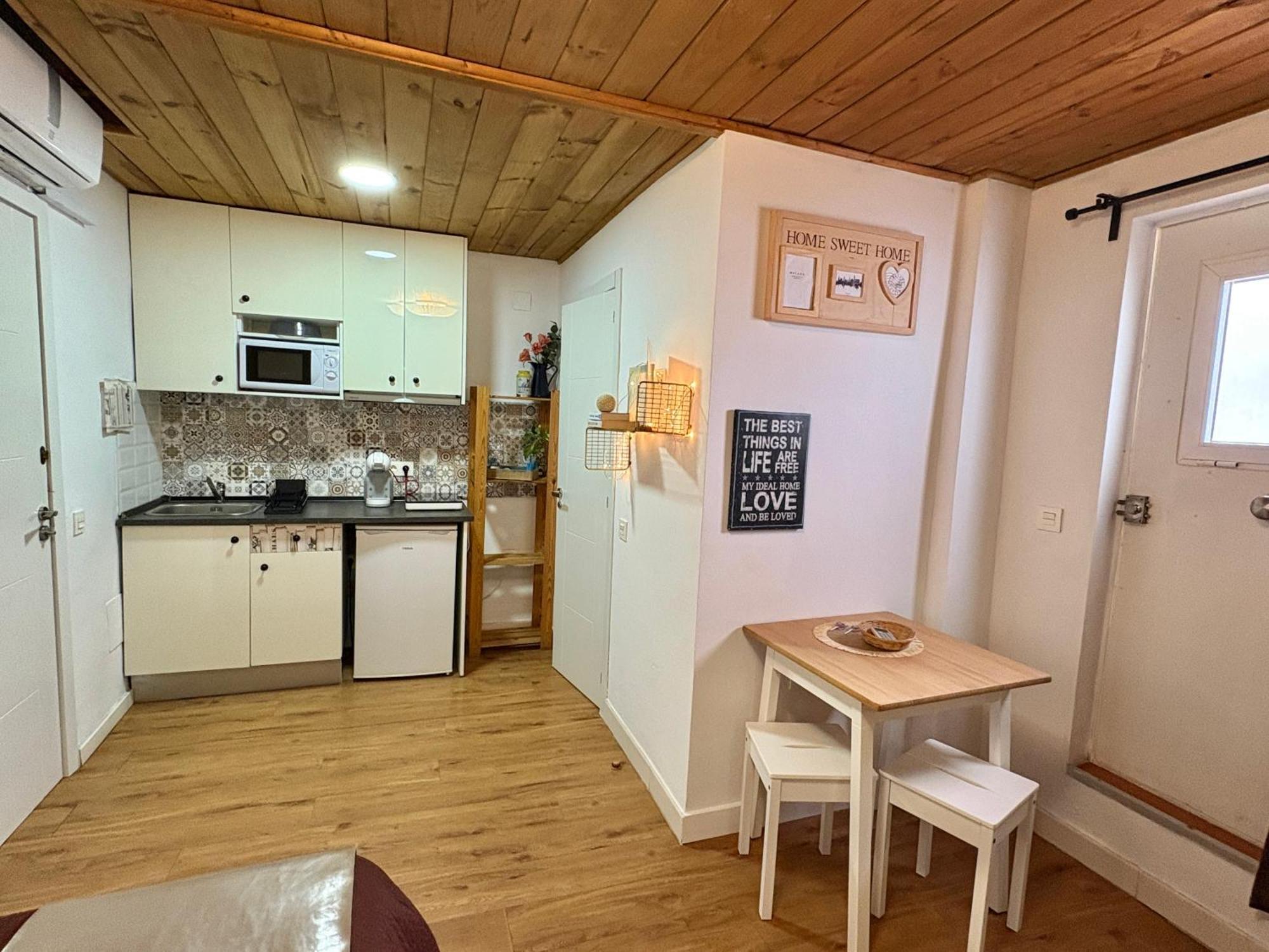 Habitación En Calle Molino Pensión