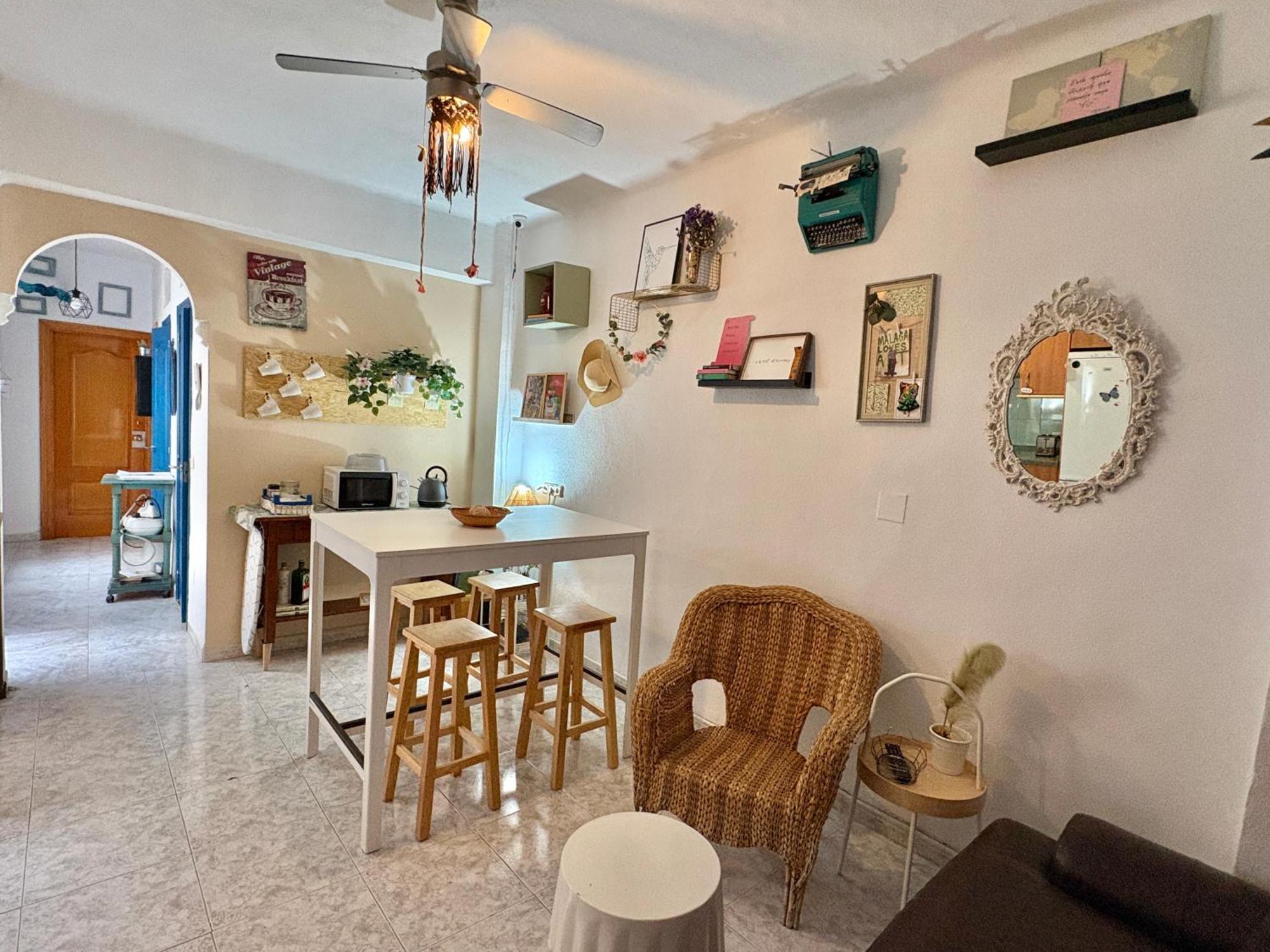 Habitación En Calle Molino Málaga