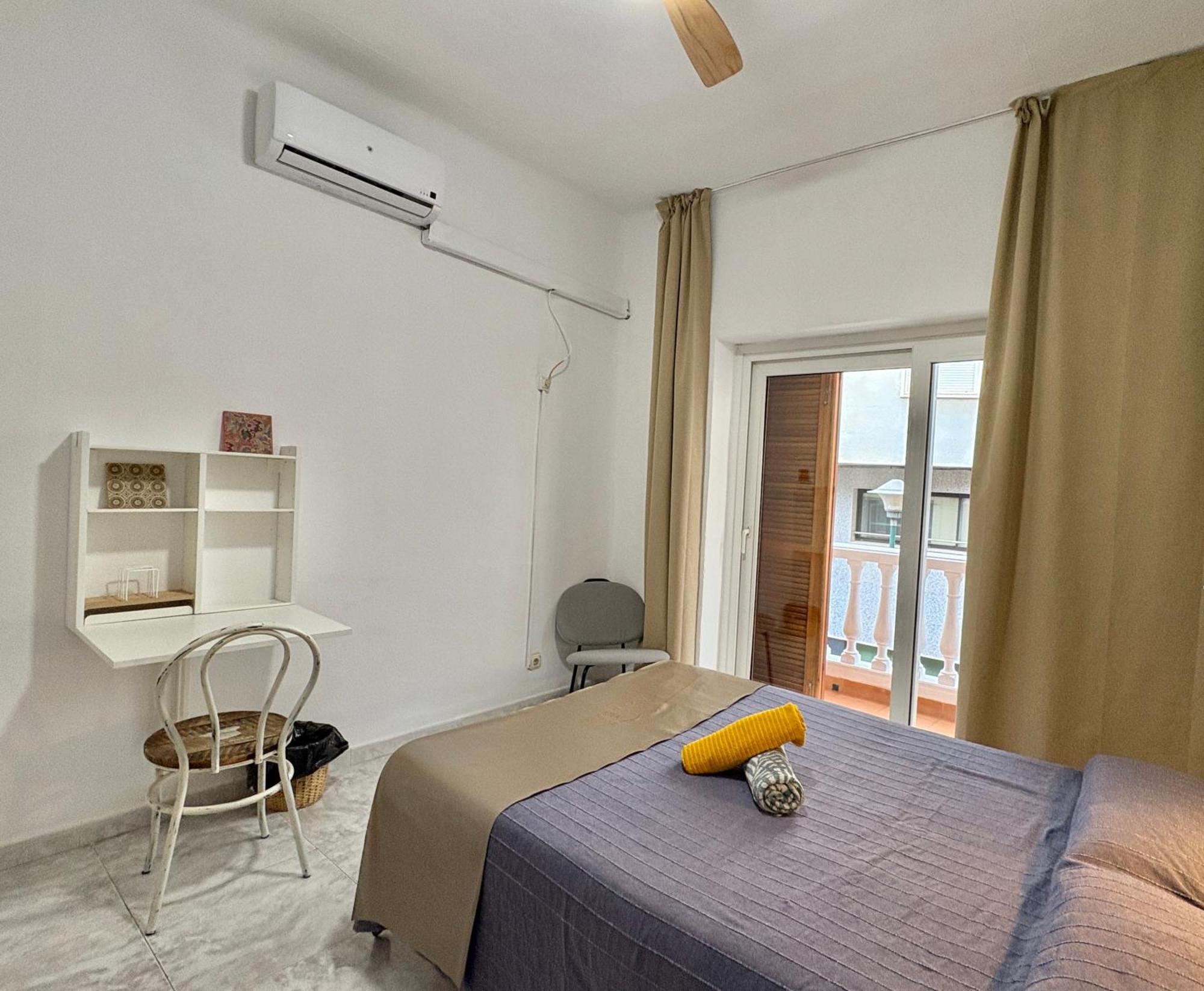 Habitación En Calle Molino Pensión Málaga