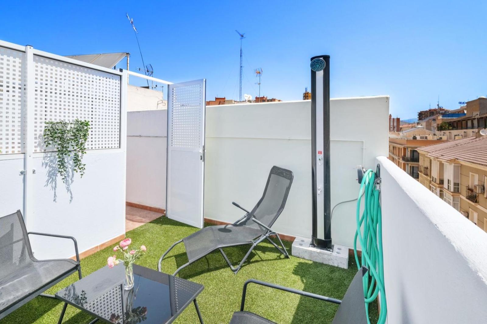Ancha Del Carmen. Apartamento *